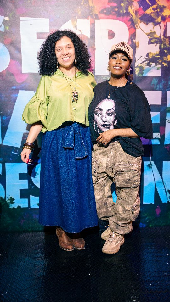 Our very first Secret Garden Sessions 🌿🌹 The night came to life exactly as we imagined, intimate, intentional, and full of unforgettable moments. And somehow… even with a blizzard brewing outside, the Garden still bloomed. ❄️🌿
To everyone who braved the snowy weather and filled the space with love, thank you. Your presence made this night meaningful beyond words. And to those who supported from afar, we felt that love too.
Deep gratitude to our incredible featured artist @ajadareigns for sharing her gifts and trusting our vision.
Thank you to @ohsocloudypoetry & @poeticaddiction_365 who stepped into our very first ✨ Secret Spotlight ✨ segment!
Thank you to our amazing Rose Garden team who worked behind the scenes to make every detail intentional and welcoming. @kaybeethelady @nicos.creative @whatbluesees @oneofarose @winkie_da_kidd @inimitable_soul89
And thank you to our venue @lacedandwildebk (the secret is out!) for helping us bring this vision to life and giving Secret Garden Sessions a home.
Hosted by @my_crumbled_thoughts
Shot & edited by @oneofarose
Despite the storm, something beautiful was planted that night.
This was only the beginning. More content to come!
The Secret Garden is open. 🌿 NEXT SESSION: April 12th ✨️
#SecretGardenSessions #TheRoseGardenEvents #KeepGrowing #SecretSpotlight