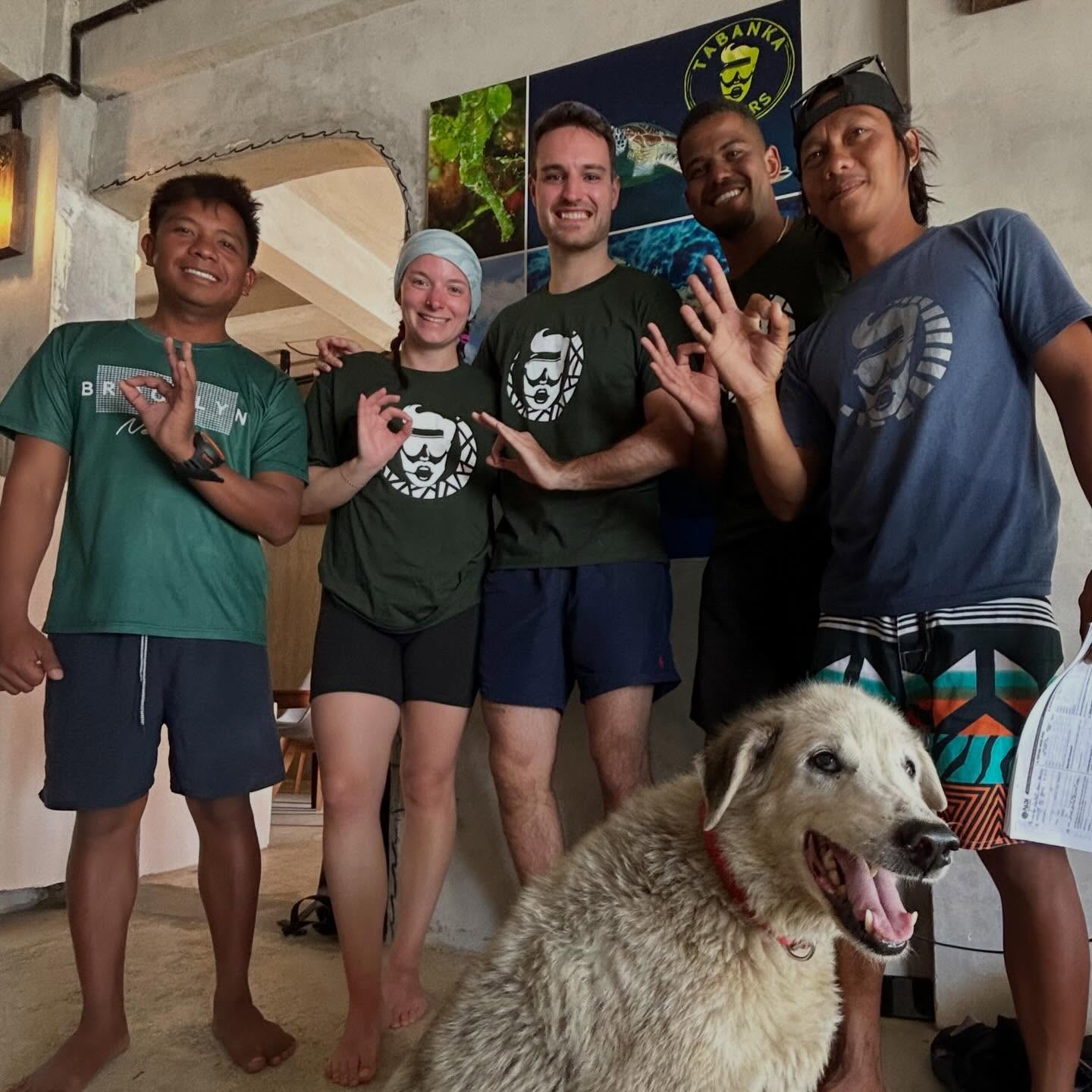 Dogmaster Bronson says Congrats Annika, Max & Jonas - PADI Open Water Diver !!!
#dogmasterbronson #tabankadivers #padi #elnidopalawan