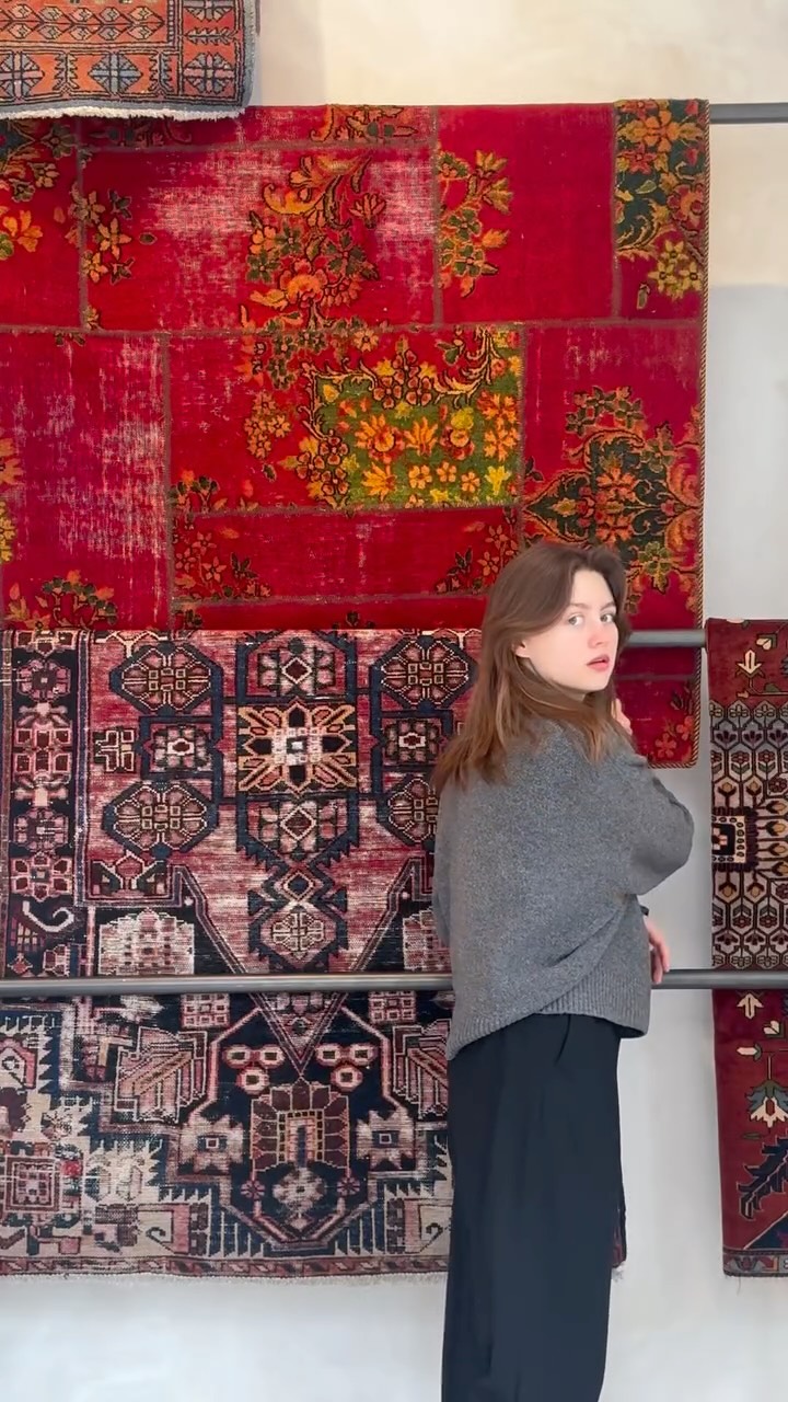 A very calm Sunday at our store 😌
Juliette - The quiet force behind the scenes in her element.