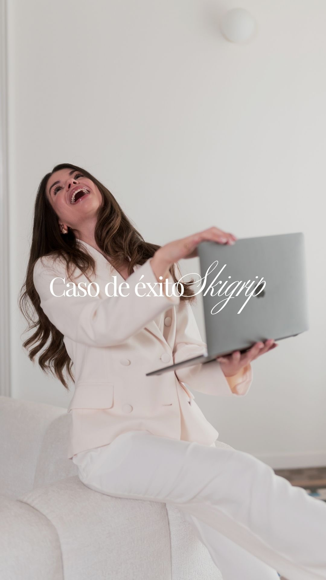 Nuestro cliente SKIGRIP se ha hecho viral en Instagram y en TikTok, ¡y ha generado +30 ventas en 24h!⚡️. Analizamos los 3 videos que también se habían hecho virales anteriormente y el que mejores visitas tenía, preparamos el hook para su campaña de Black Friday 🖤. ¿El resultado? ¡Todo un éxito y nosotros felices! 🤍
Si quieres que tu proyecto sea el nuevo caso de éxito, ¡contáctame! ✨
#socialmediamanager #cursodemarketingdigital #videosvirales