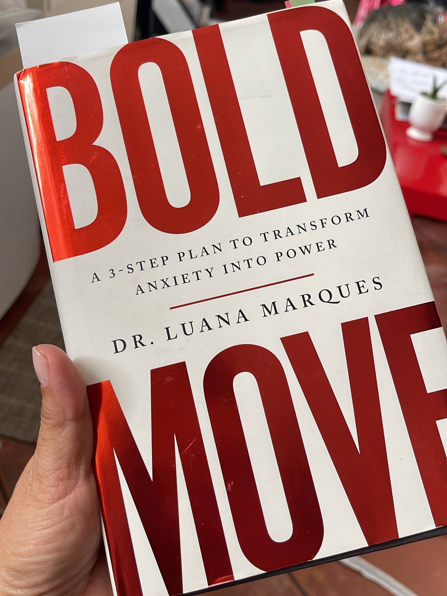 I always share with people from whom I learned the tools i use for my personal growth but also from where I base myself on for teaching. I cannot recommend this book enough. It’s packed with tools and such a powerful way to shift our mindset and look at our behaviors. Check it out! @drluanamarques
