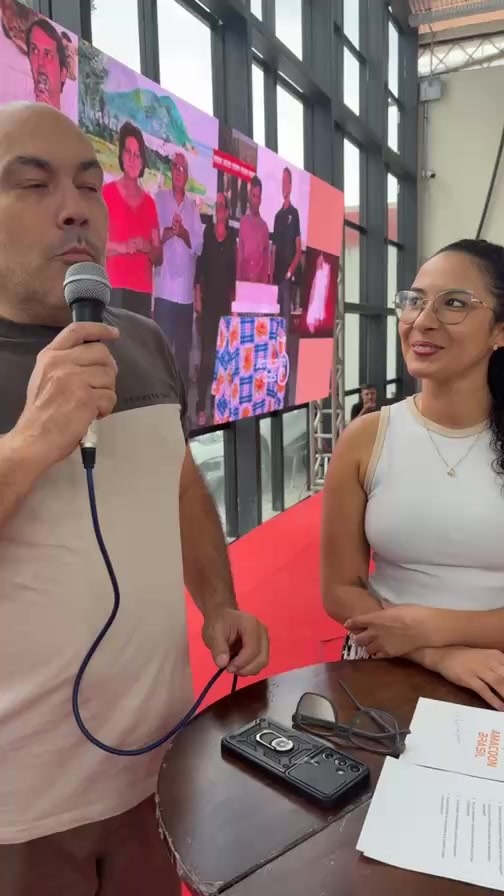 🔴📹 LIVE: Helton Porfirio, da Cats Festival Praia, bate-papo com a Jessica Riesco, a responsável da CODEVIDA (Coordenadoria de Defesa da Vida Animal), da Prefeitura de Santos. 🐾✨
@catsfestivalpraia
@jessicariesco
@codevidaoficial