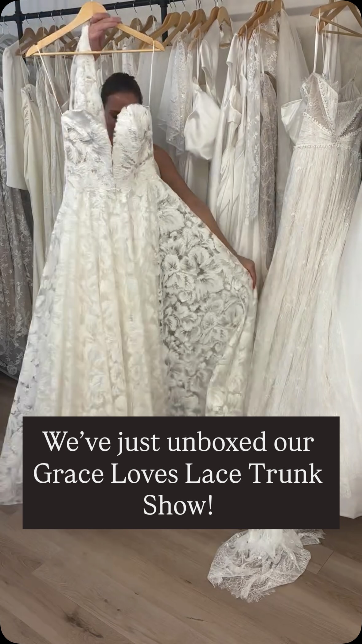 Well, we’ve got some exciting news - we’ve just extended our Grace Loves Lace trunk show until Sunday 12/14! The gowns have arrived and they are nothing short of magical! If you’re craving that special, unique gowns that FEELS like you, book your appointment! 🤍🤍