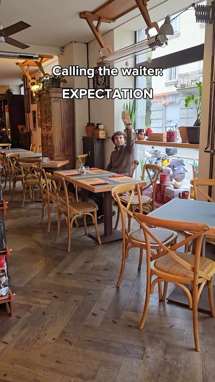 Don’t tell me this hasn’t happened to you 🥴😂 (this never happens at @ilsalottozurich 👀)
#zurich #funny #waiter #service #restaurant