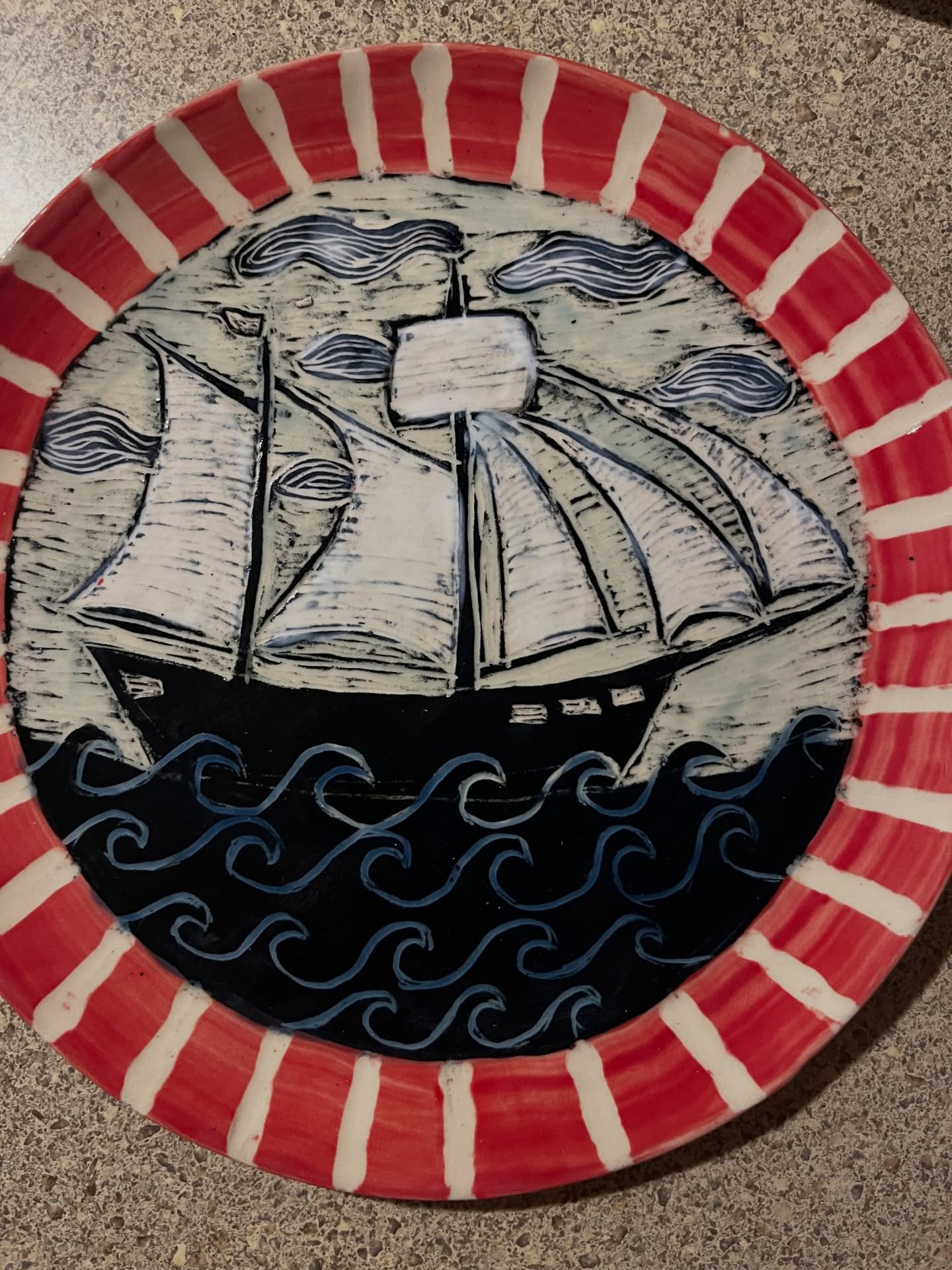 Som more studio shots of new pieces out of the kiln ! Spring can’t come fast enough ☀️