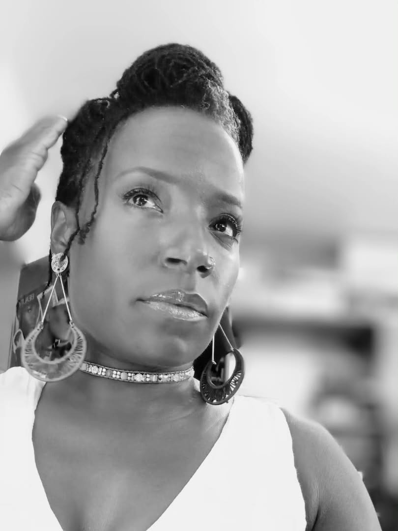 1 in 100,000. Those were my odds.
Let's talk about Pulmonary Endometriosis. Most people—and many doctors—believe endo only exists in the pelvis. For 15 years, that medical blind spot kept me sick and literally TIRED.
Endometriosis can travel. In very rare cases—about 1 in 100,000 women—the tissue attaches to the diaphragm and the lungs 🫁 (as well as the potential of other organs). I spent over a decade enduring three major lung surgeries while my symptoms were dismissed or minimized because they didn't fit the standard textbook definition.
This is exactly why Patient Care Advocacy is a core pillar of my coaching practice today. My work in Adrenal Health, Trichology, and Menopause didn't start in a classroom; it started in my own "Medical Winter."
When you sit in my chair or join my 'Second Spring' program, I bring that 1-in-100,000 perspective. If you are experiencing hormonal hair loss, adrenal burnout, or menopause symptoms that doctors keep brushing off as "normal aging," I know exactly how heavy that dismissive silence feels.
You aren't crazy. Your body is telling the truth. You just haven't been heard yet.
Have you ever had to fight to get a doctor to look beyond the obvious? Drop a ✋ in the comments if you know how exhausting that fight can be.
.
.
.
#PulmonaryEndometriosis #EndometriosisAwareness #WomensHistorMonth #WomensHealth #HolisticHealth