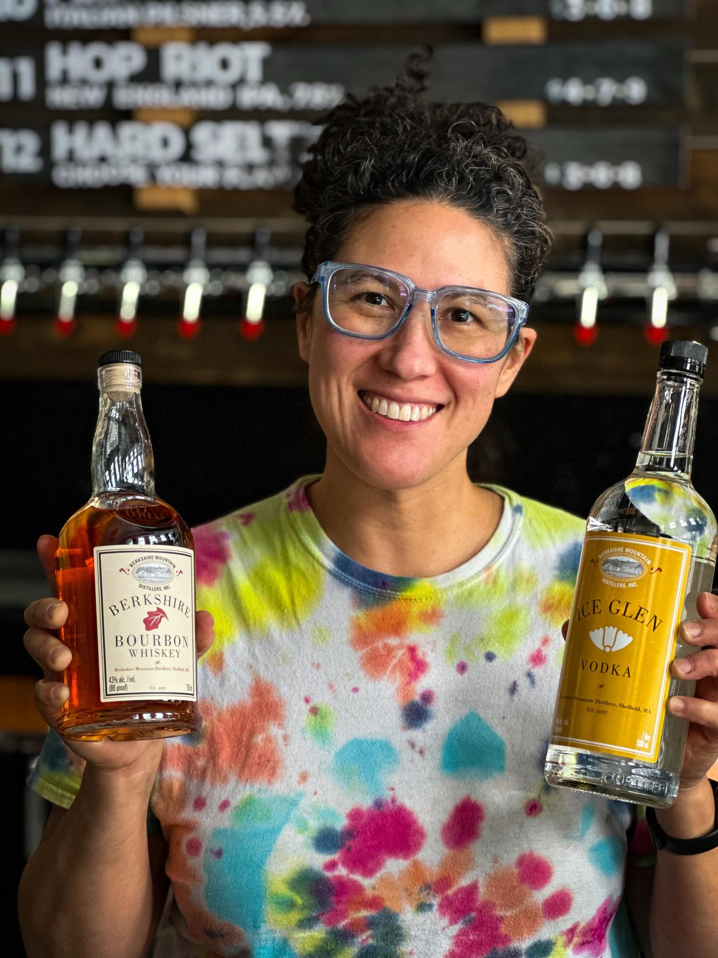 📣 On Friday night, we’re kicking off our craft cocktails program, and we’ve tapped a bunch of collaborators to help us celebrate!
🍸 @berkshiremtdist will be on-sight working a popup bar to help us kick things off