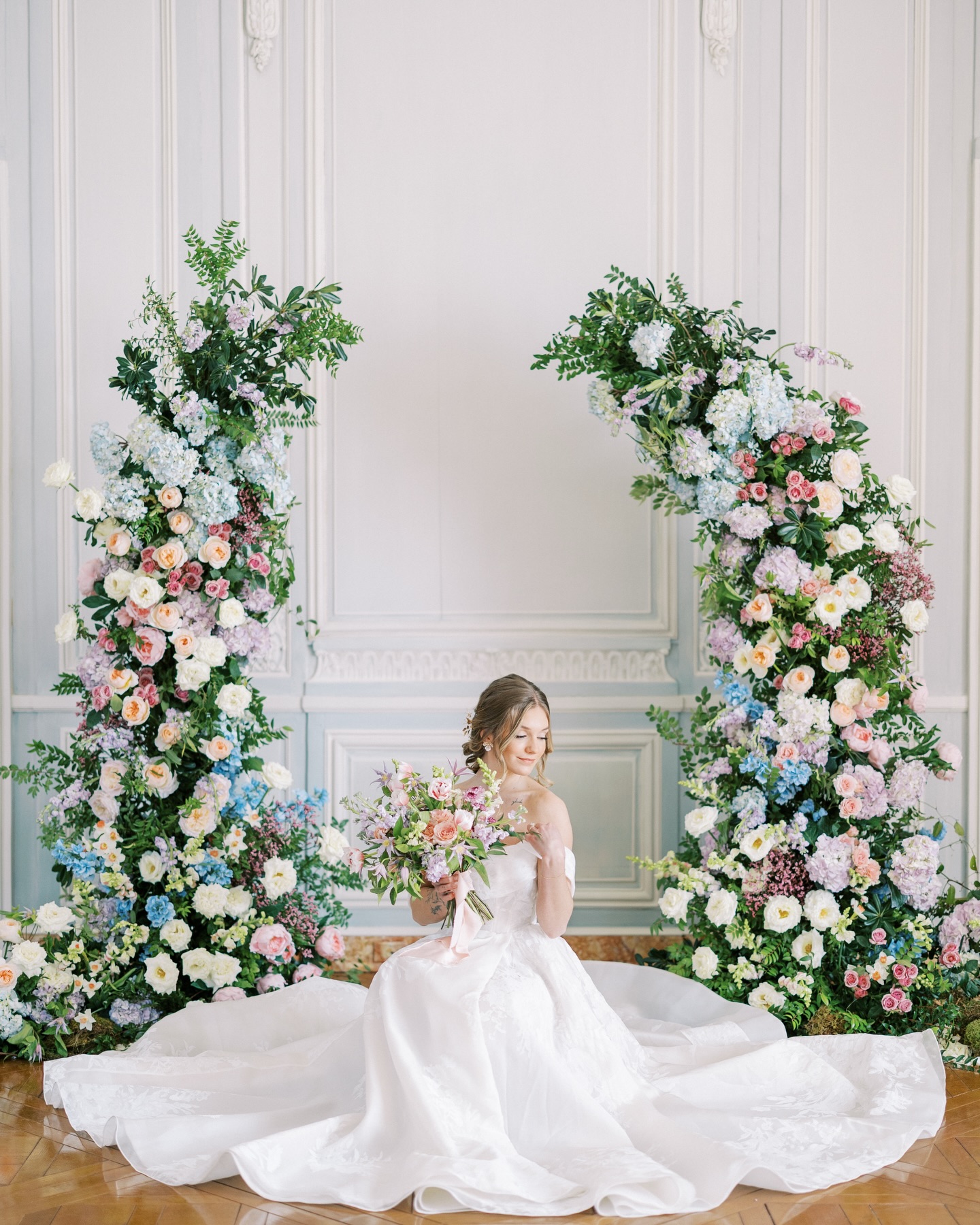 Spring always feels like a fresh beginning.
Soft blooms, warm light returning, and the start of floral season — one of my favorite times of the year to photograph families and motherhood.
There’s something so magical about being surrounded by flowers, delicate colors, and the quiet beauty of a new season unfolding. It creates the dreamiest backdrop for capturing the fleeting moments we never want to forget.
And I’m so excited because my Spring Mini Sessions will be released starting tomorrow for my VIP email list.
This year I’ll be offering two beautiful options — a floral-filled studio setup and sessions surrounded by blooming cherry blossoms. Spots will be very limited, and any remaining availability will be released to my general email list shortly after.
If you’ve been dreaming of soft spring portraits, now is the time.
Join the email list through the link in my bio so you don’t miss this opportunity.