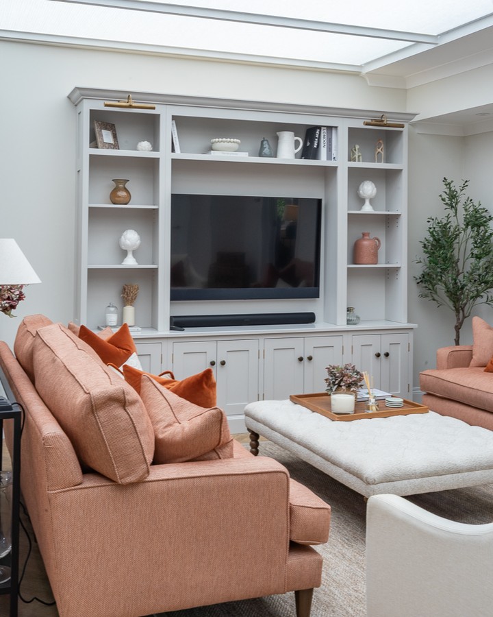 At Willow Tree Interiors, we design and manufacture bespoke furniture for the entire home. Beyond kitchen cabinetry, our work extends to media walls like this one, as well as tailored bathroom vanities, each piece made to suit the space perfectly. #BespokeDesign #KitchenInspo #InteriorDesign #ModernLiving