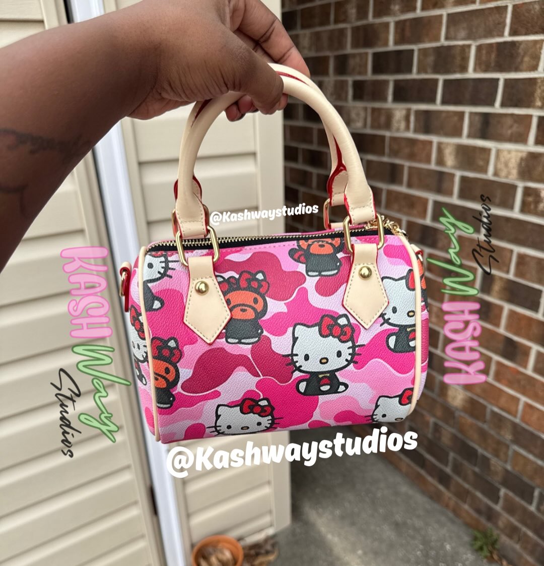 DO YOU NEED A NEW BAG??👀😌💕
$75 “KASH PLAYHOUSE” BUBBLE BAG COLLECTION NOW AVAILABLE AT LINK IN BIO! 🤩 #kashwaystudios
