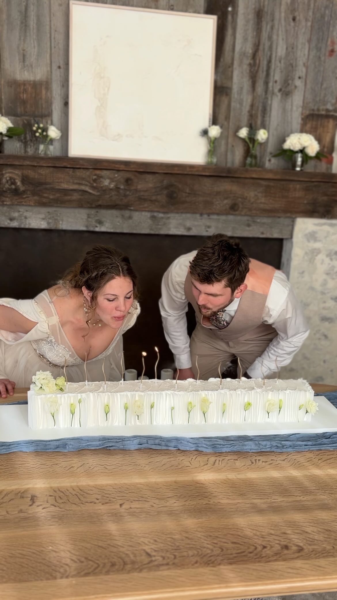 We’re taught that the cake comes at the end… Cut quickly, smile for the photos, move on 🫠
But what actually lasts are the moments that feel chosen. The pause. The anticipation. The way everyone leans in without realizing it. Two flames moving closer. A room holding its breath. A moment that didn’t exist until you made it yours!
That’s why I believe the cake should never feel like an obligation. It should feel like part of the story you’re telling 💕 Not just something you cut, but something you experience. That’s what this is really about, creating a moment that only belongs to you!