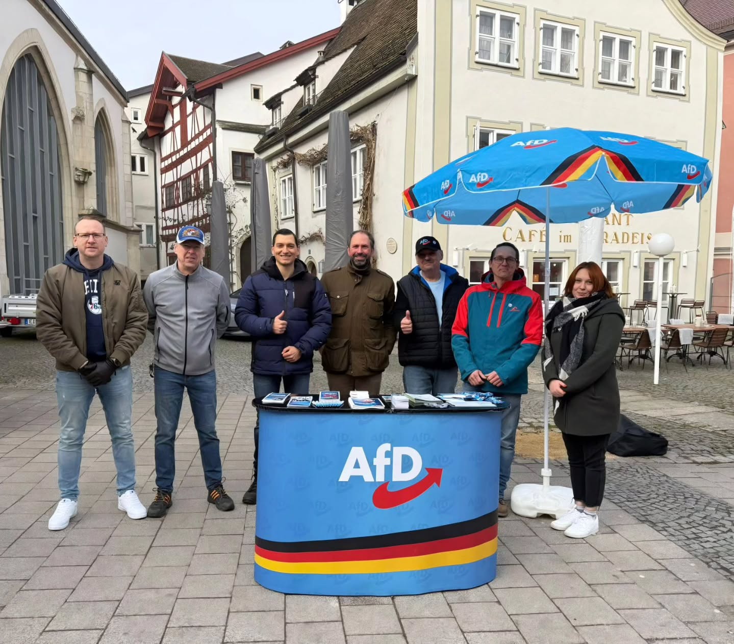 Grüße von unserem Eichstätter Wahlkampfteam, schön war's heute am Stand 👍