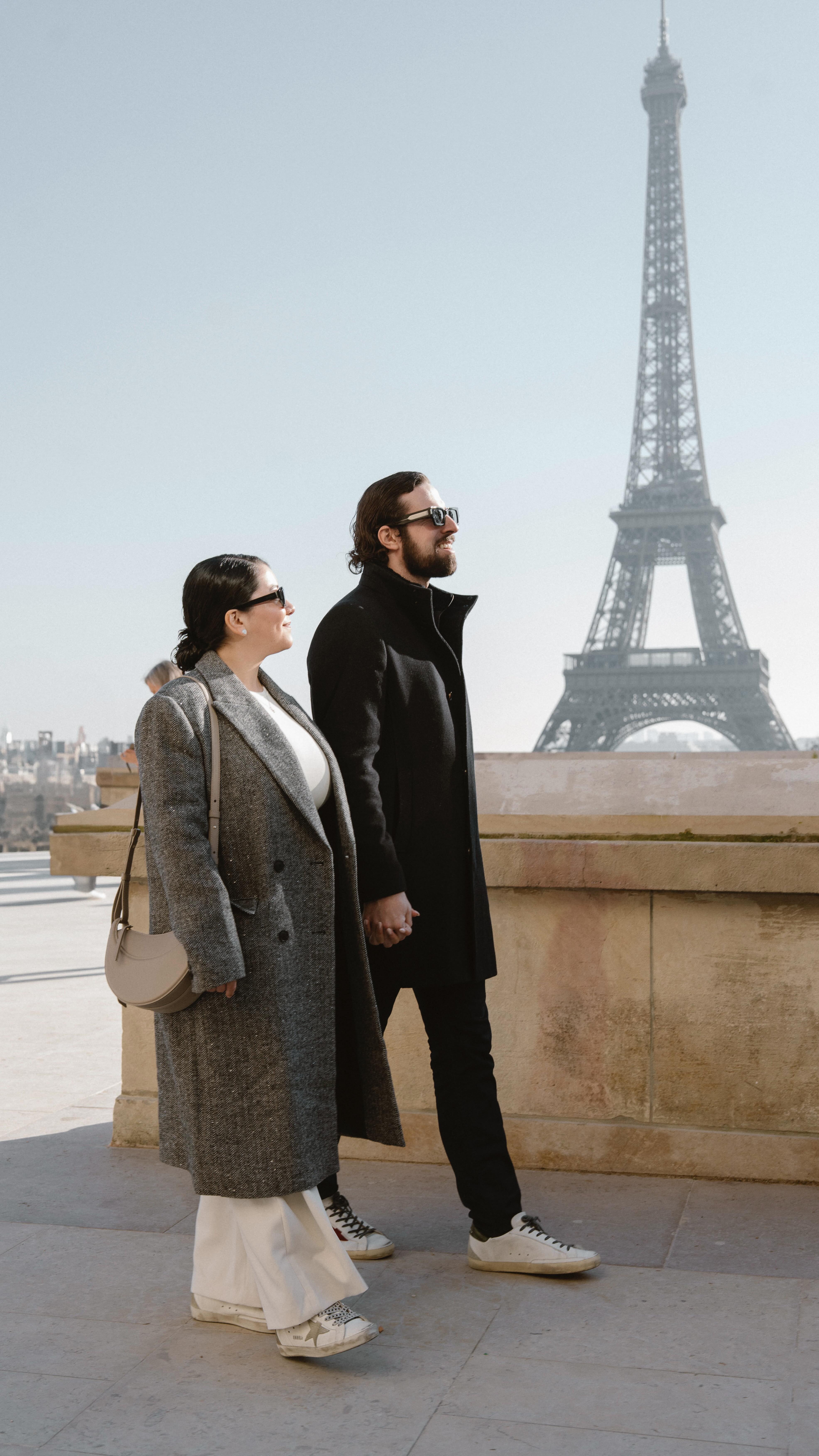 Vivo de esto porque primero creí que era posible.
Nunca dejé de creer en mí, ni cuando parecía que esto era solo un sueño.
Seguí disparando, aprendiendo, cayéndome y volviéndome a levantar. Con el tiempo la constancia habló por mí, la pasión se volvió mi motor y hoy la fotografía no solo me da para vivir… me llevó a dar el brinco y estar creando imágenes del otro lado del mundo. 🌍📸
#Photography
#PhotographerLife
#PhotoOfTheDay
#VisualStorytelling
#CreateExplore