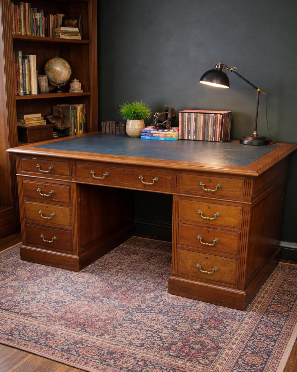 A good old fashioned proper desk that can hold all your paperwork, with a lovely leather top and lots of space to work. Perfect if you work from home and want to keep everything in one place and neatly out of sight.
Beautiful walnut and mahogany wood with ornate brass handles, it measures W138cm D75cm H77cm £195
Weāre mixing business with pleasure this weekend and having a little mini break in Malvern. Watch out for new stock incoming!
Happy weekend folks š
#desk #mahogany #walnut #antiquefurniture #leathertop