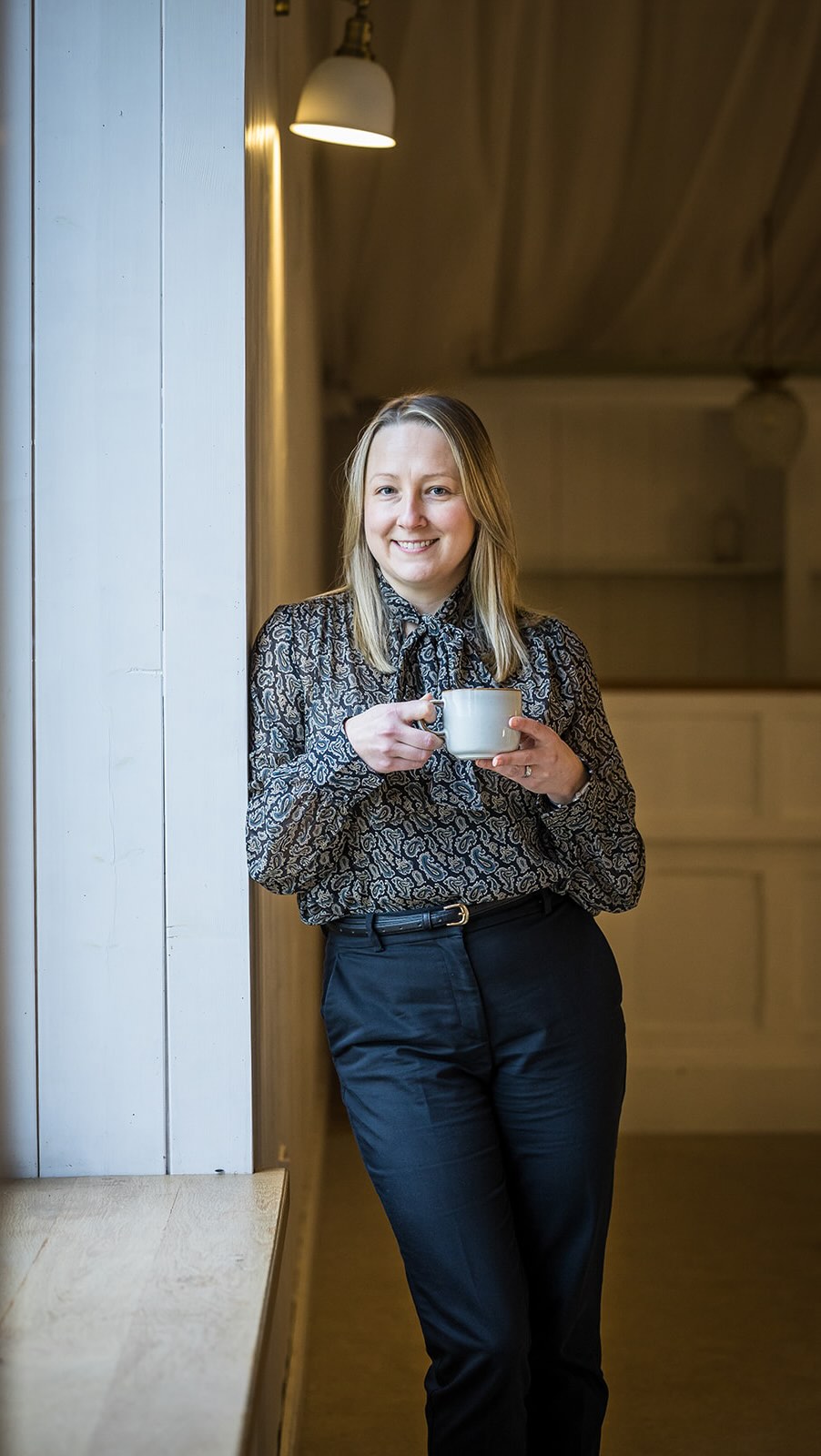 A little reintroduction…
I’m Georgi - the face (and heart) behind Scarlett Rose Events.
I’m an Aussie living in Somerset, devoted to my husband and two beautiful daughters.
A lover of Pinot Grigio, Pilates and properly set tables, I cry at first looks, run a tight timeline, and will absolutely move a candle 2mm if it needs it.
Equal parts emotional and organised. Creative eye, logistical brain.
I’ve had some very lovely new couples book in lately, so if you’re new here — welcome. You’re in safe (and very well-styled) hands.
Cover pic: @victoriaweltonphotography
Flowers in all clips: @jmfloraldesigns
Cake: @clairehansencakes
#somersetweddingplanner #ukweddingplanner
#weddingstylingsomerset #somersetwedding #weddingcoordinatorsomerset