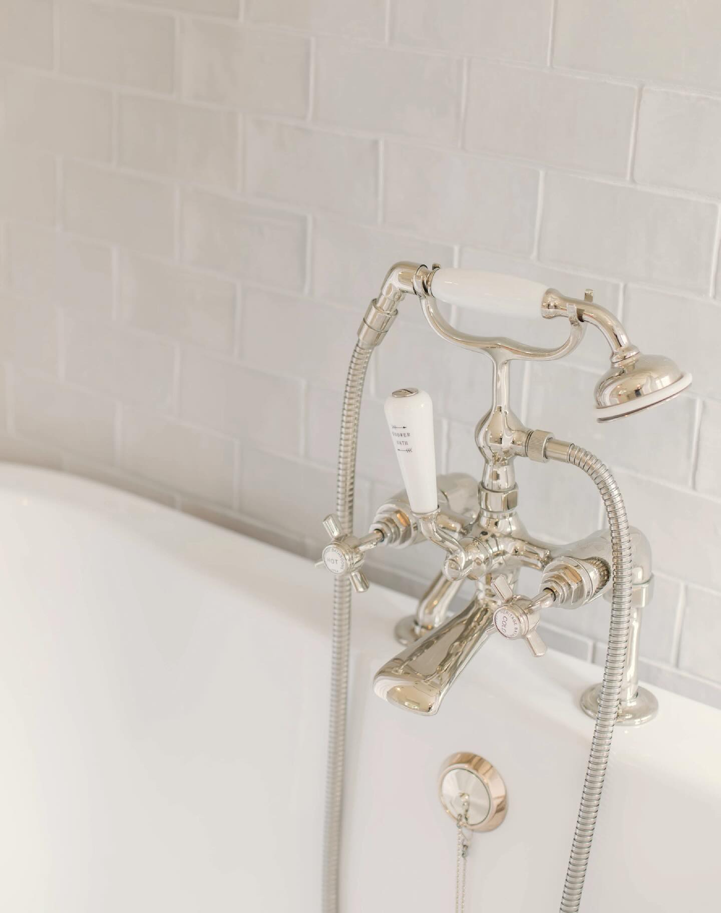 Flore is a wonderful escape all year round, but there is something extra special about staying with us in the Springtime. After months of hibernation, it’s a chance to both explore and rest in an incredible setting.
.
Drink your morning cuppa in the warm light shining into our library, get out into the grounds with a coffee to-go and your mucky boots, or crack a window in one of our beautiful bedrooms and enjoy the fresh air from the garden whilst you have breakfast in bed. It really is a very special time here!
.
#relaxandunwind #unwind #specialstays #peaceandtranquility #kickbackandrelax #eclecticinteriors #luxurystaysuk #weekendescapes #luxuryescape #romanticgetaway #weekendgetaway #florehouse #northamptonshire