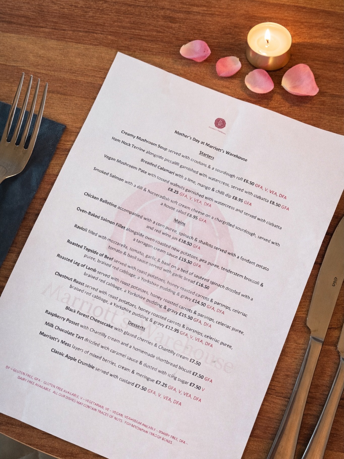 This Mother’s Day, celebrate the ones who make life brighter.
Thoughtful dishes, cosy surroundings, and a table waiting for Mum ✨
Book in and let us look after you 💐
Sunday 15th March 🌹