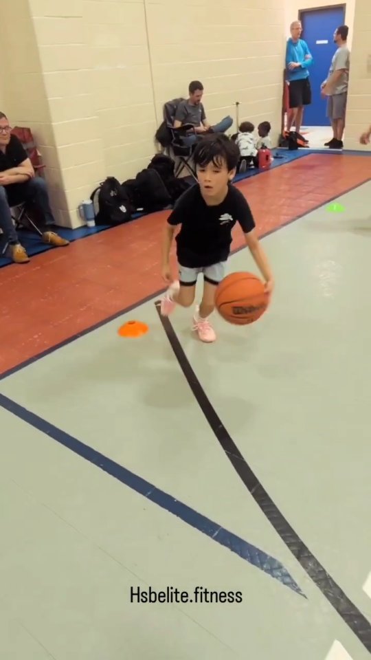 Every session is a step forward. Small improvements add up.
#hsbelitetraining #KidsBasketball #basketballcamp #BasketballForKids #BasketballGrowth