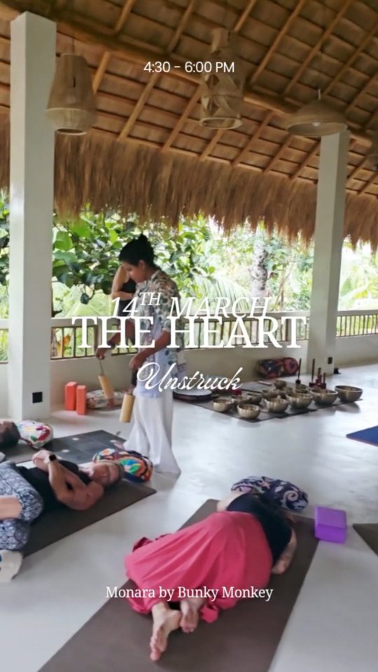 "The Heart Unstruck"
Jungle Vibes Yoga and Sound Bath 2.0
In these difficult times, this is a session to soothen frayed nerves and to allow your heart to remain open to love, empathy, compassion, and forgiveness.
Saturday, 14th March
4:30 - 6:00 pm
ALL LEVELS WELCOME
📍@monara.by.bunkymonkey
ENTRY: LKR 7000/- PP
BOOK NOW!
.
.
#srilankayogaretreat #srilankawellness #limetree_yoga
#srilankatravel #yogasrilanka