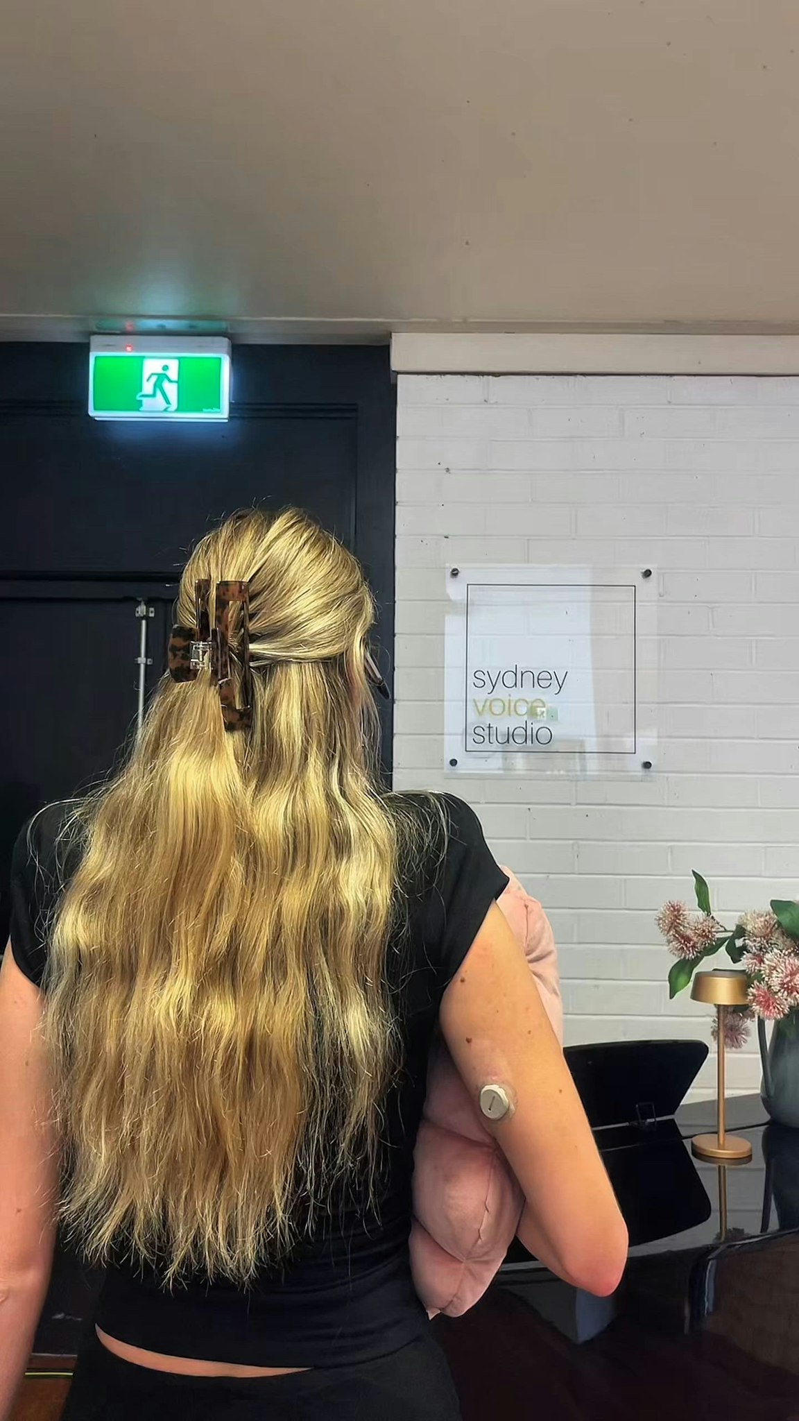 Bad Bunny energy has officially entered the studio.
#SydneyVoiceStudio #SVSCommunity #StudioLife #BadBunny