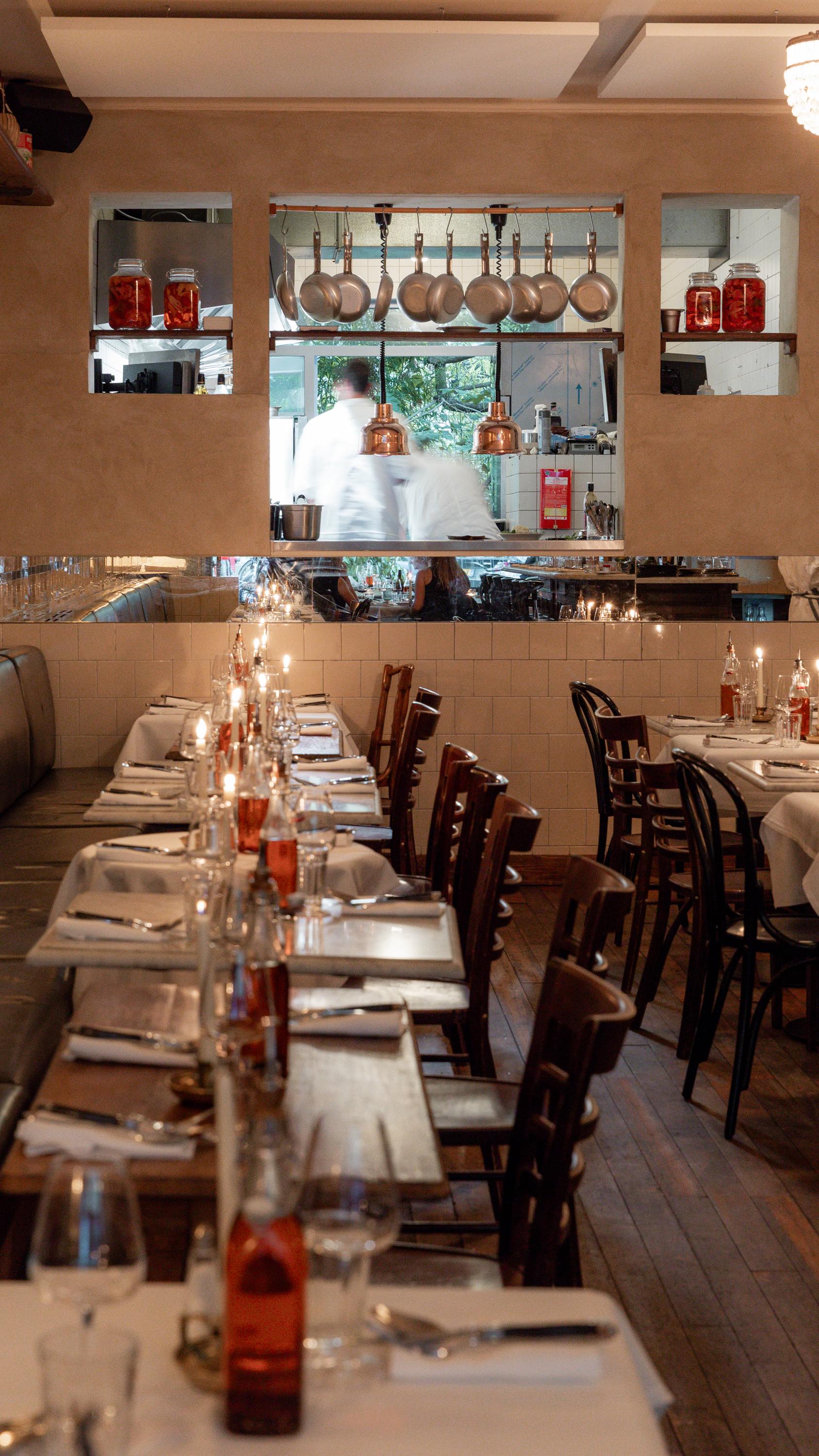 We keep the kitchen open. So you can see what “fatto a mano” actually means.
.
.
.
#linguinitrattoria #italianrestaurantamsterdam #foodieinamsterdam