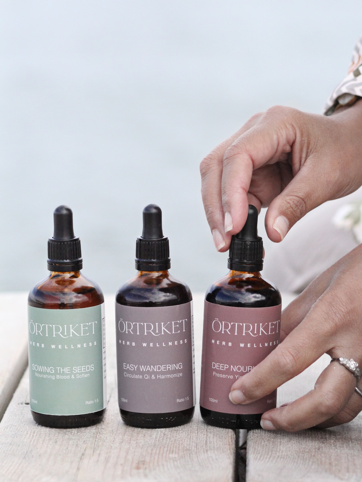 Three is the magic numberâš swipe och lĂ€s om dessa tre fantastiska örttinkturer framtagna av oss kvinnor @dr.patriciaramirez & @akupunkturhjalpen för er kvinnorđ€
Liten notis om vĂ„r hemsida; just nu funkar inte webbshoppen via mobilen men om du gĂ„r in pĂ„ hemsidan och webbshoppen via datorn funkar det utmĂ€rkt âšâš vi jobbar för fullt för att fĂ„ det Ă„tgĂ€rdat men tills dess gĂ„ gĂ€rna in och gör dina bestĂ€llningar via datorn đ
Skicka oss ett dm hĂ€r pĂ„ Instagram vid frĂ„gor đ€
âą
âą
âą
#tcm #örttinkturer #hormonhÀlsa #herbalist #hÀlsa