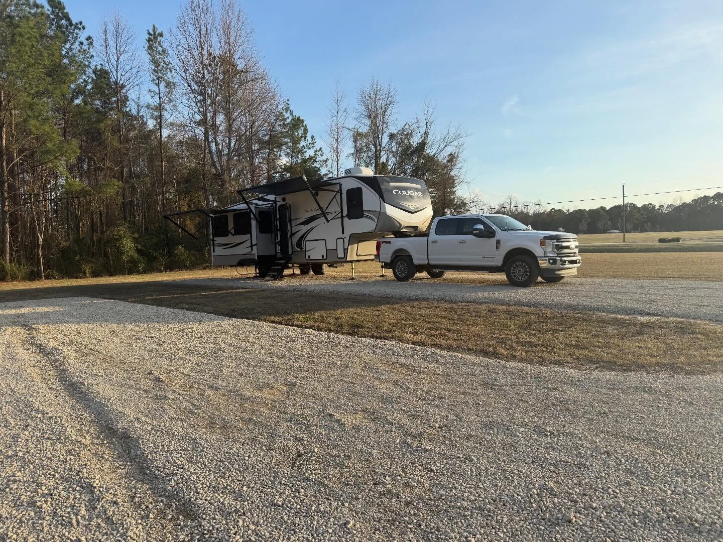 This is probably one of the best Harvest Hosts we have stayed at! The Broadslab Distillery in Benson NC. They offer 4-5 gravel “sites” in a large open lot right across the street from the distillery. Plus it’s only 4 miles from I95! Harvest Hosts for the win!
#havesthosts #rvliving #rvlife #rvlifestyle #rvtravel