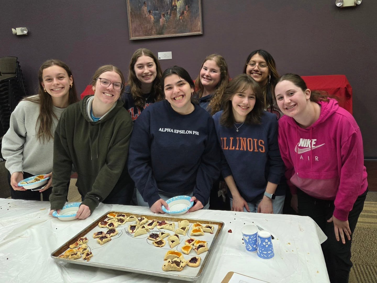 Sisters from @illiniphi had so much fun getting into the Purim spirit earlier this week at our hamantaschen bake!!
Ready to get into the spirit yourself? Join us tonight at 7:30pm for the Hillel Hamantaschen bake!
