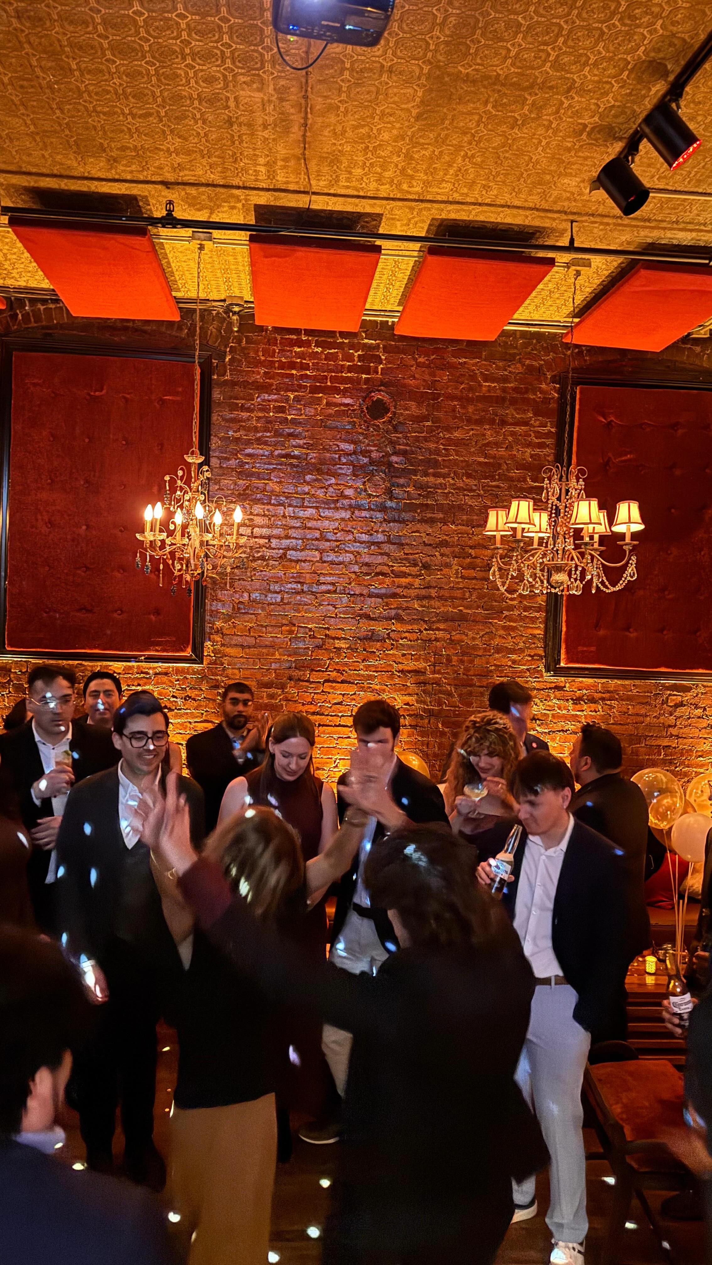 They didn’t just celebrate… they made a statement. 🎂✨
Another unforgettable birthday at Velvet Brooklyn 💫
Good vibes. Beautiful people. Perfect night. 🤩
Ready to celebrate yours in style? 🥂
Book your party now and let’s make it iconic!
#VelvetBrooklyn #BrooklynNights #BirthdayVibes #NYCParties #CelebrateInStyle 🎉🍾