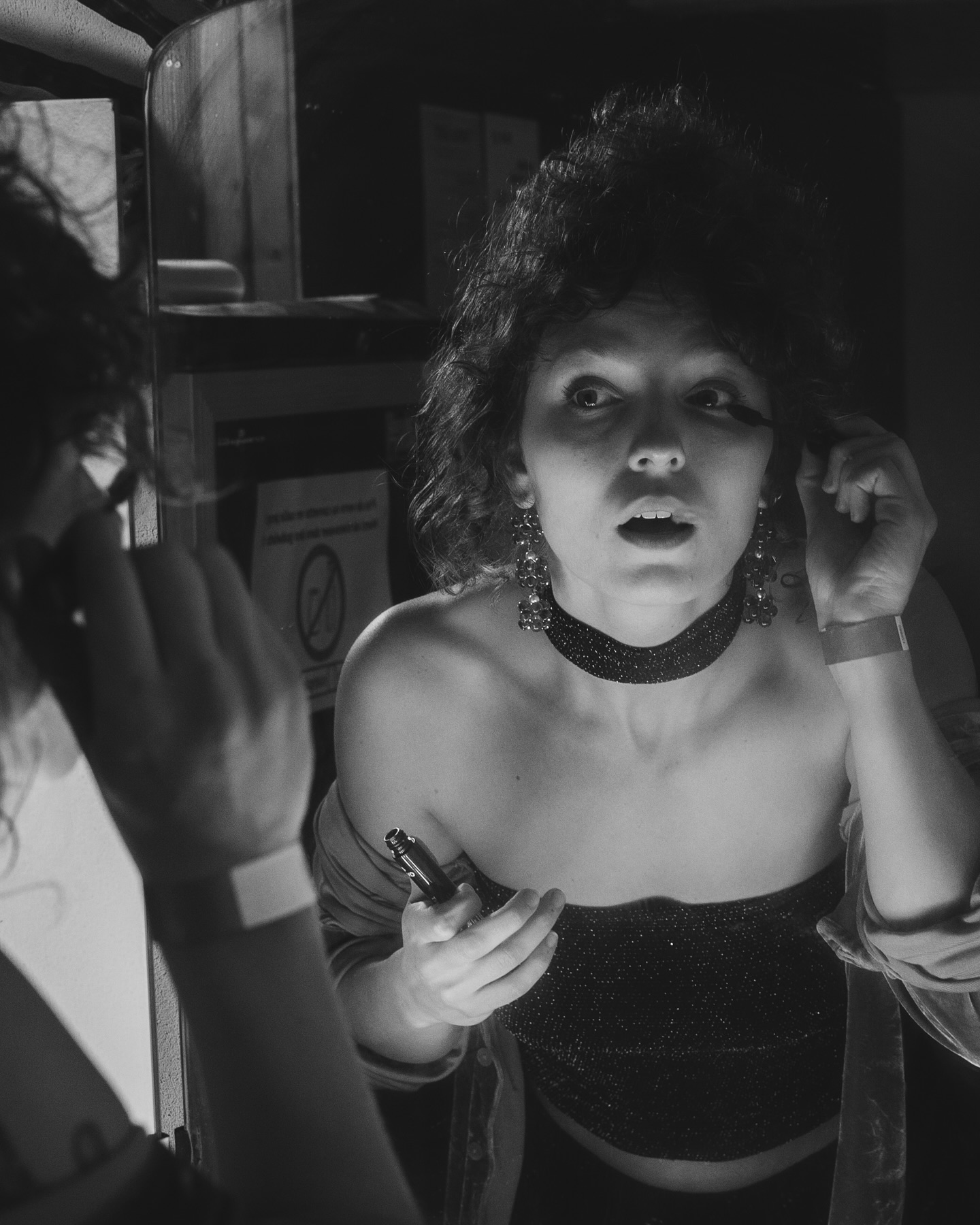 Portraits des préparatifs avant de monter sur scène de Lulu @agentluluxx 🎷et Josie @josieexperience 🎤
@le_sample_bagnolet