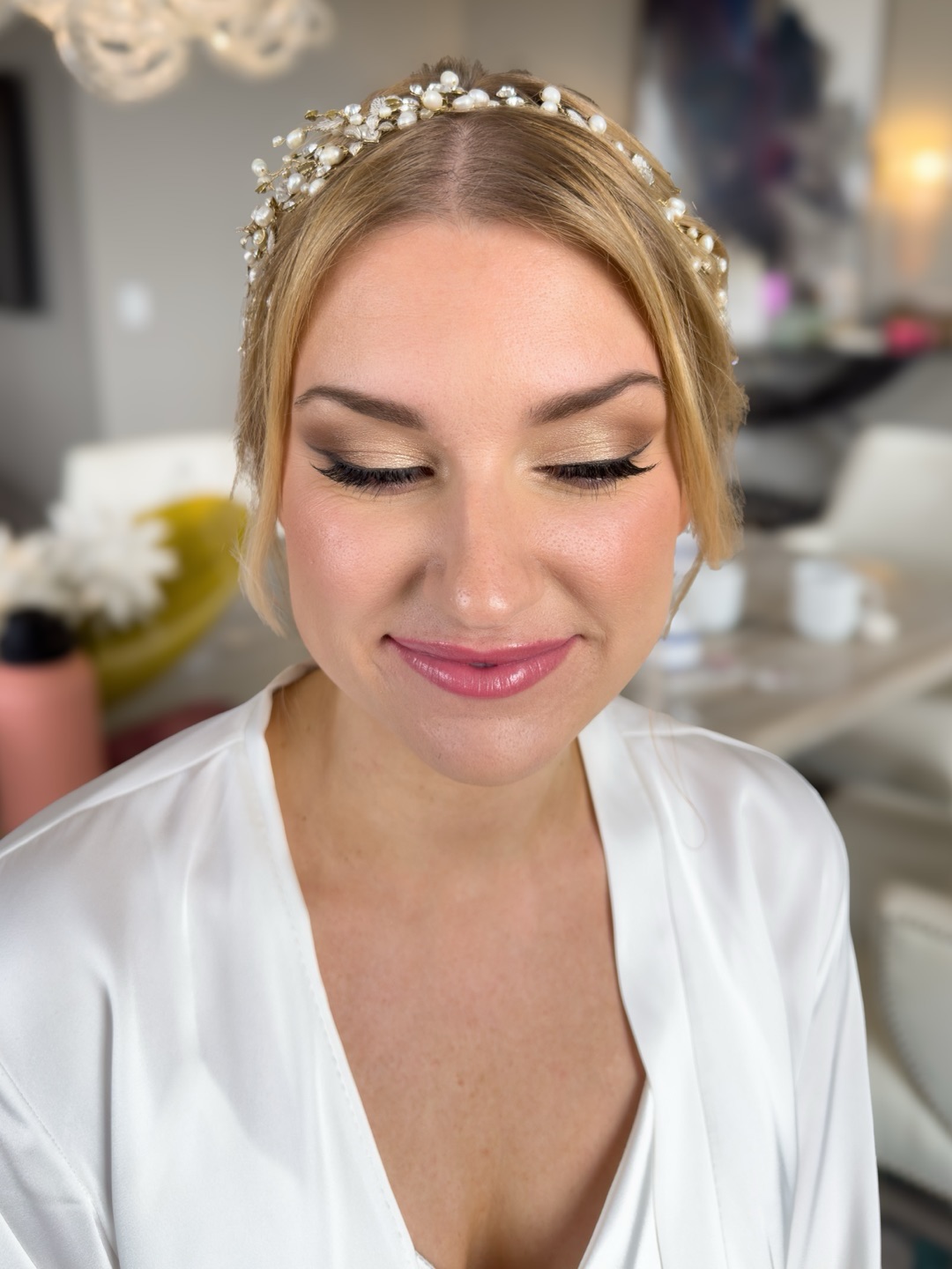 This popped up on my memories from 2023 and I figured let’s bring back a good ole before and after. I’m feeling like the old Instagram was a lot more fun and I may start going back to that. I want to paint pretty faces and make brides feel peaceful on their wedding day. I don’t want to be an influencer or have a million followers. I just want to meet the brides who want to feel this beautiful before and after.
#jupitermakeupartist #bocaratonmakeupartist #deerfieldbeachmua #airbrushmakeupartist #softglambride