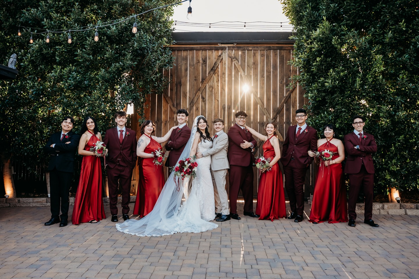 The people that make your day extra special✨
.
.
#weddingphotographer #weddingday #bridalparty #weddingphotography #weddingvenues @thevenueatchilleens