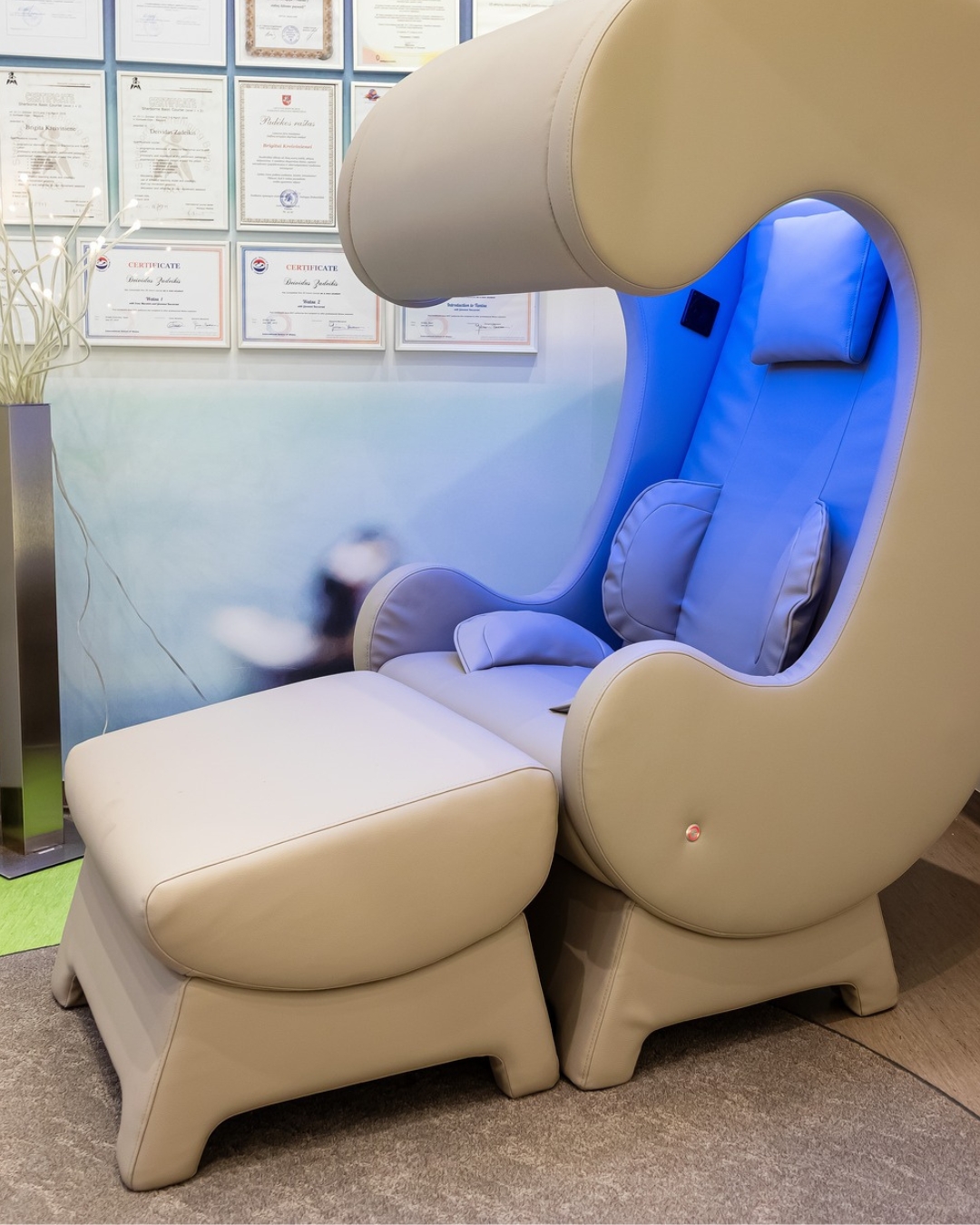 🇱🇹 Neuroįtrauki aplinka kuriama sąmoningai ir tikslingai. Matydami, kaip Neurocass tampa terapijos kabinetų, specialiųjų ugdymo įstaigų ir mokyklų erdvių dalimi, dar kartą įsitikiname, kodėl įtraukčiai skirti sprendimai yra tokie aktualūs ir svarbūs. Tinkamai kuriama aplinka padeda užtikrinti saugumo, nusiraminimo ir susitelkimo sąlygas, kurios sudaro prielaidas aktyviam dalyvavimui, mokymuisi ir gerai savijautai.
Jei Neurocass yra jūsų erdvės dalis, mums būtų labai malonu tai pamatyti. Pasidalykite savo nuotraukomis el. paštu: info@neurocass.com
🇬🇧 Neuroinclusive environments are created with intention and purpose. Seeing Neurocass become part of therapy rooms, special education institutions, and schools once again confirms why solutions designed for inclusion are so relevant and essential. A thoughtfully designed environment helps ensure conditions of safety, calm, and focus — creating the foundation for active participation, learning, and overall well-being.
If Neurocass is part of your space, we would truly love to see it. Share your photos with us at info@neurocass.com
#neurocass #sensorydesign #therapyspace #neuroinclusion #autismsupport