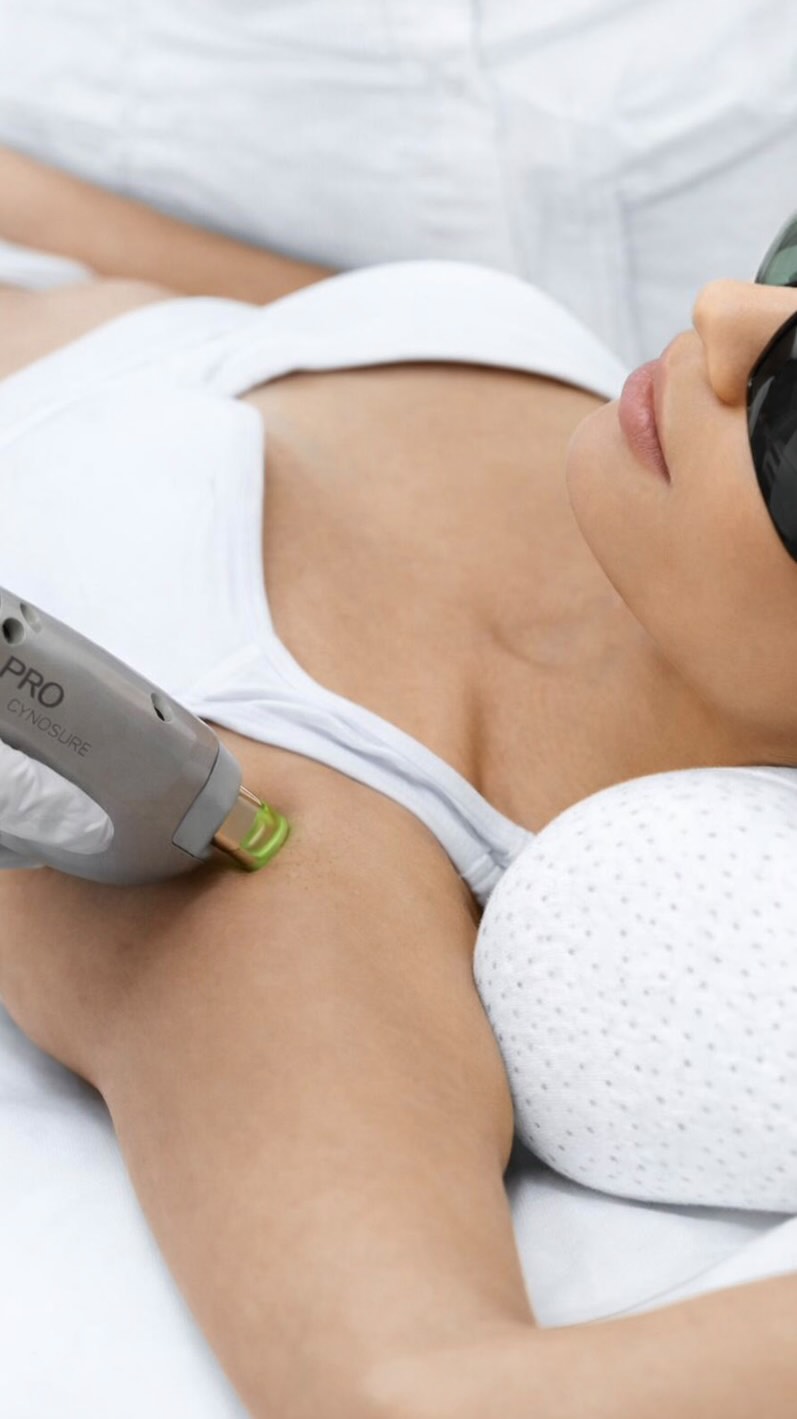 ✨ Why fight hair every week when laser can do it for good? ✨
At Hello Laser, we use the gold standard in laser hair removal - gentle, effective, and the least painful option.
Our treatments target hair at the root, giving you long-lasting smoothness. Most clients see up to 90% reduction after 8–12 sessions, spaced 4–6 weeks apart for optimal results.
Skip the razors. Skip the wax. Laser is the permanent solution your skin deserves. 🧡
📍 Scottsdale | Phoenix | Tempe
🌐 www.hellolaserspa.com
📞 480-905-3080
Ready for smooth skin that lasts? Book your consultation today! ✨