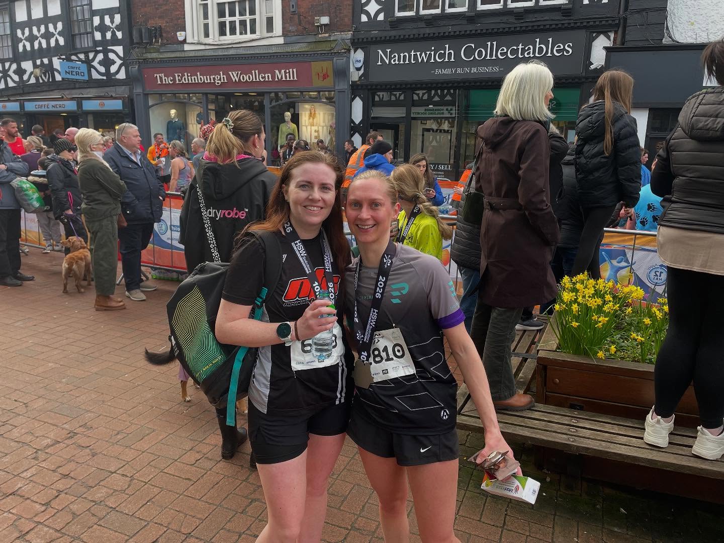 EP Race Report 1/3/26
Spring has sprung I reckon 🌼😎
Well done Andy Firth who travelled to Barcelona for the Half Marathon a couple of weeks back 🇪🇸
Andy has put a solid block of training in and set a target of sub 1:18 so it was great to see him rewarded with a 50 second PB and a time of 1:17:52 💪🏻👏🏻
Mick Hutchins continues on his PB streak where he has taken another big chunk off his 10k time at the Trafford 10k with a time of 36:06 🔥
Scott Houston who has recently joined the group was also at Trafford. Scott has had a calf niggle so the recent focus has been getting him back up to fitness so it was great to see him run so well and cross the line unscathed in a time of 41:38 ✊🏼
Helen Bird is making yet more progress with her running with a massive PB coming home in 43:06 at the Nantwich 10k🙌🏻
Also at Nantwich was Hayley Green. Unfortunately Hayley was struck down with sickness earlier in the week but still managed a very respectable performance in a time of 43:56 💪🏻
Stu Nash was back racing after a hamstring tear back in Autumn and was happy to get through it without any reaction and a strong run in 48:11 👏🏻
Stu Elsam also decided to run the 10k as part of his 18 mile long run 🤯
Well done all 👏🏻👏🏻👏🏻
@mickhallphotos 📸