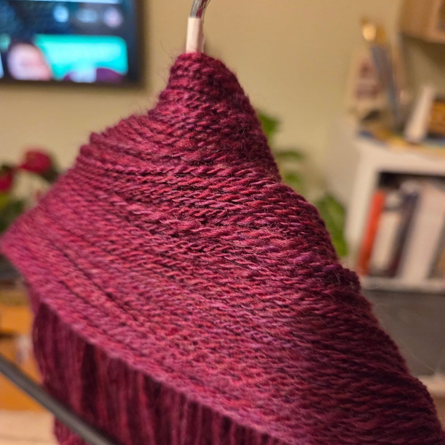 I asked Gemini to assess my first hand spun skein (in the photos it's the caked one) and he first complemented me and said the consistency is impressive for a first skein, then explained the singles are tightly spun (which may be an advantage, because it gives strength), but the plying is under-spun.
I knew when I was plying I had no anchor to hand onto - how do I know if it's enough or to much? And BTW, this is after I re-plyed it the second time 🤦♀️
So Gemini told me, the angle of the twist should be close to a 45 degrees, and also - when you let it hang, it doesn't twist around itself. This means it is balanced.
So now after the third plying (Gemini told me I can re-ply using the center-pulled cake method), it seems like it's is perfectly balanced 🤩
of course I mainly see how inconsistent it is, and I wish I kept some of the previous twist to swatch and compare... 🤦♀️🤦♀️
Now I'm curious about the swatch... how will it knit? 🤔 to be continued... 😄
.
.
.
#myfirsthandspun #spinningismytherapy #makingmyownyarn #spinningnewbie #homemadeyarn