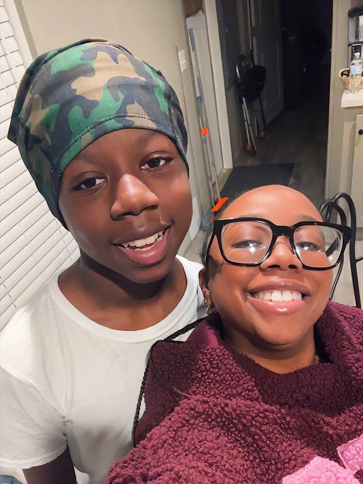 Oh what an adventure February has been.🫠
1- Hanging out with my little best friend.
2- Podin’
3- Urgent care trip number 1 (the flu)
4- Did these cute press ons on Vday
5- Impromptu mid week bingo night with the fam
6- Urgent care trip number 2 (fell off bike & bumped head)
7- UNO before bed
8- My newest favorite hobby.
#photodump #February #lifesmoments #family #coloringbookforadults