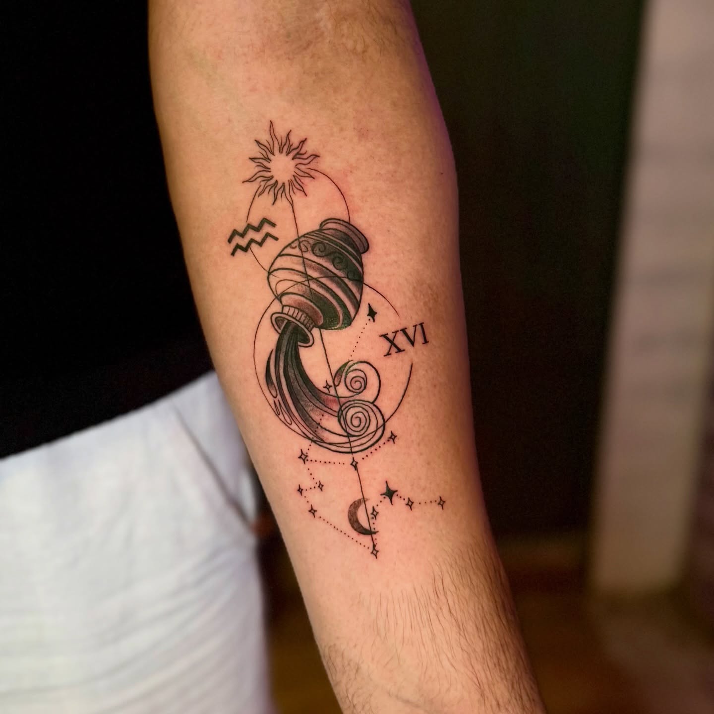 Aquarius. Done by @tattoozbyraghav
•
#aquarius #aquariustattoo #tattoozbyraghav #thetattooshopnewdelhi