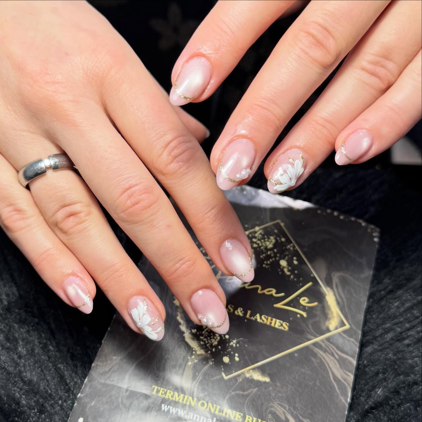 #spring #nails #cateyes by Anna Le