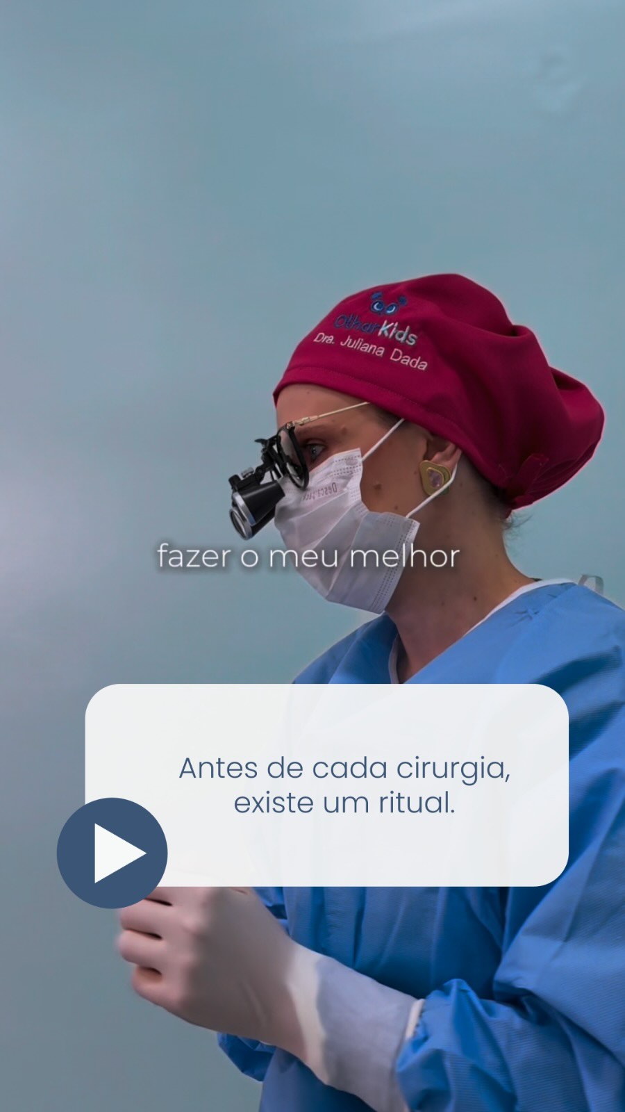 Antes de cada cirurgia, existe um ritual.
Não é só higienização e preparo técnico.
É foco, silêncio interno e responsabilidade com cada detalhe.
Cada etapa antes de entrar no centro cirúrgico é um compromisso com segurança, precisão e cuidado.
Porque quem está ali na mesa não é só um caso. É uma vida confiando em mim.
Dra. Juliana Wagner Dada
Referência em Estrabismo adulto e infantil
Especialista em Oftalmologia Pediátrica
CRM39665
RQE35215
#estrabismo #saudeocular #oftalmopediatria