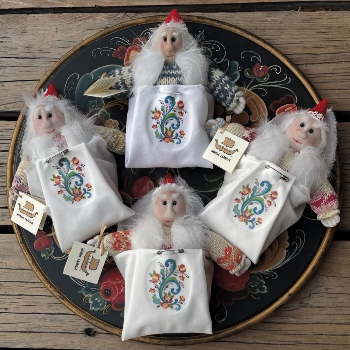 From @ournorwegianfamily: We are bringing back the “Liten Nisse”. Our mom used to make these many years ago but because they are so little, her hands refused to cooperate when she got past 100 yrs. Now that she’s gone, we’re bringing them back in her honor. ❤️
Check out the website to read more.