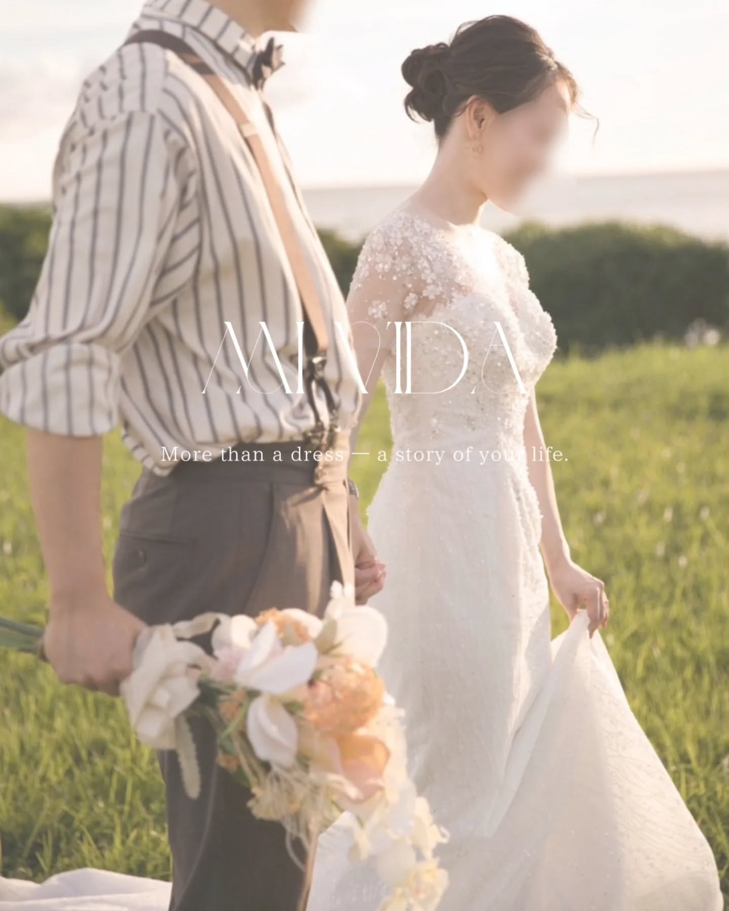 素敵なMi Vida花嫁様をご紹介させてください👸✨️
レンタルドレスをご利用いただきました花嫁様♡
シンデレラサイズでお召しいただけました🩰
繊細なフラワーディテールが
上品で華やかな、【Orlaya-オルレア-】
ロケーションで素敵にご着用いただき
誠にありがとうございます🫧🪄
この特別な一日にMi Vidaのドレスをお選びいただき、
心より感謝申し上げます。
おふたりの末永いお幸せを心よりお祈りしております🕊️
………………………………………………………………………….
◆ドレスのご試着について◆
沖縄県内にございますご試着サロンでのご試着はもちろん、
ご遠方にお住まいのお客様にも安心してMi Vidaのドレスをご確認いただけますよう、ご自宅でお試しいただける
「郵送試着サービス」もご用意しております👗
公式LINEにてお気軽にお問合せ下さいませ。
…………………………………….…………………………………….
✔レンタル用のドレスのサイズは、9号〜11号でのお仕立てが 最も多く取り扱っております。サイズ調整希望も承っております。
✔掲載中のドレスは、すべてご希望号数でのオーダーが可能です。
✔制作期間は3ヶ月前後となります。お急ぎの場合は一度ご相談下さいませ。
– – – – – – – – – – – – – – – – – –
📅 営業時間
10:00 ~ 20:00
🌙 定休日
日曜日
📨 お問合せ受付
24時間受付中
(営業日3日以内に順次ご返信させていただきます。)
✉️ Eメール
support@mivida-bridal.com
👗店舗試着のご予約/お問合せ先
□公式LINE
□公式ウェブサイト(https://www.mivida-bridal.com/)
– – – – – – – – – – – – – – – – – –
#沖縄フォトウェディング
#ロケーションフォトウェディング
#韓国ドレス
#韓国ドレスショップ
#ビジュードレス