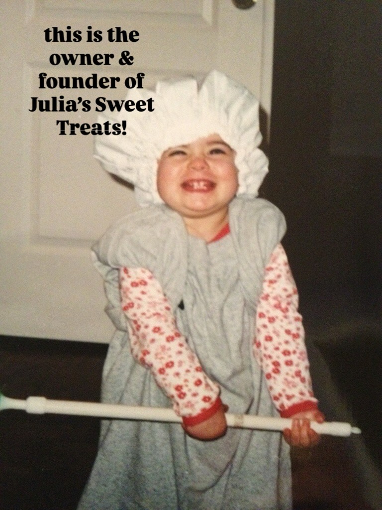 thought I’d hop on the trend and introduce the small (but mighty) team behind Julia’s Sweet Treats
I’m a one woman show when it comes to the actual baking and decorating, but everything else is made possible by my fam 🫶