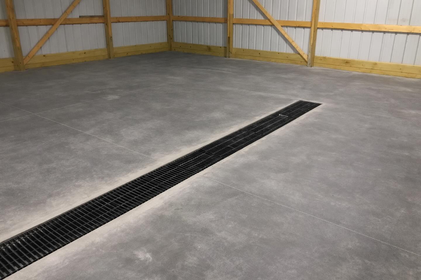 A power troweled finish gives your garage that sleek surface that’s stronger, denser, and easier to maintain.
If you’re building or upgrading this season, don’t overlook the garage — it’s one of the hardest working spaces in your home.
Amstutz Concrete is serving Des Moines and surrounding areas. Message us to get on our 2026 schedule.
#dsmhomes #dsmconcrete #dsmgarage #iowacontractors #powertrowel