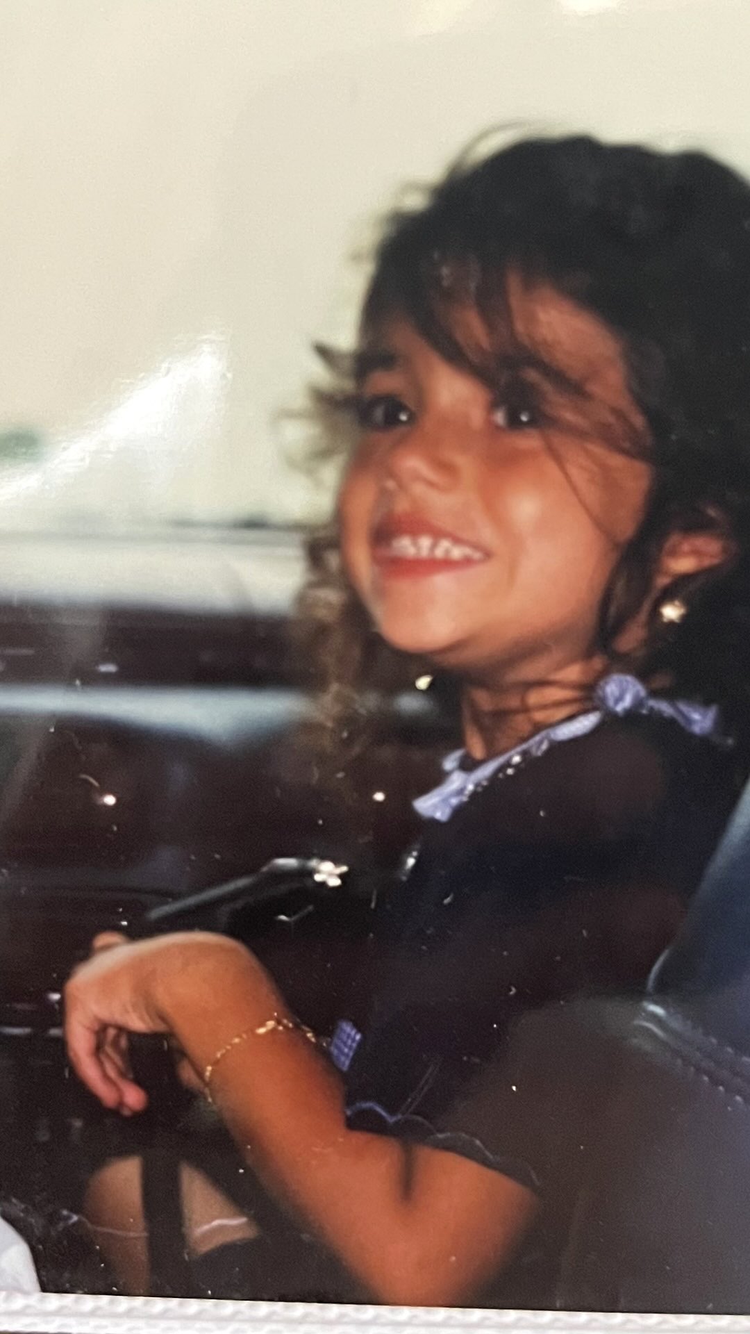 Sometimes it's easy to forget about that little girl who had such big dreams. Younger me would be proud of the woman she became and the life she built 🤍
.
.
.
.
#hannahmontana #virtualinteriordesign #virtualinteriordesigner #youngeryou