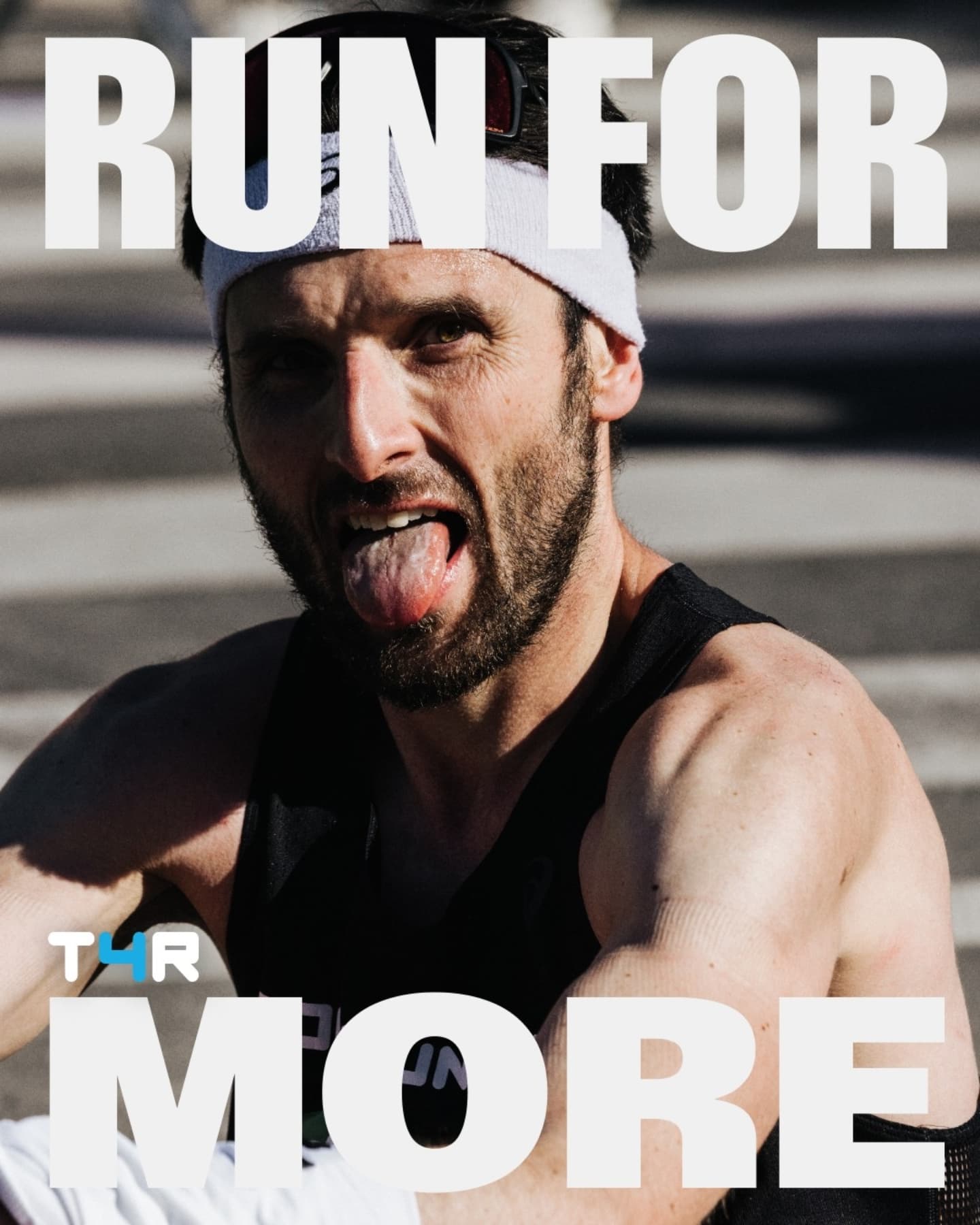 🏃♀️🏃Courir a toujours été un plaisir.
Même après presque 20 ans de pratique, malgré les hauts et les bas, la passion du coureur amateur est toujours là.
📈 Il y a eu l’euphorie des records, cette sensation enivrante de progresser sans cesse…
🧘♂️ Puis, un jour, on comprend que la course devient autre chose.
Qu’on ne court plus pour battre le chrono qui finit par nous échapper, inexorablement.
Qu’on est en quête, plus que jamais. D’un sens, d’un cap, d’une vérité symbolique, d'un quotidien enjolivé par une simple association "short-baskets-lunettes de vitesse".
Des claques, il y en a eu. Des moments de bonheur, aussi — ici ou là-bas, en solitaire ou partagés avec la famille et les amis.
Courir, c’est retrouver la liberté.
-À 6h30 du matin, la gueule enfarinée, juste avant le taf (plaisir vous dis-je).
-C’est se lever le dimanche aux aurores "juste" pour accrocher un dossard.
-C’est dire non à une soirée parce que t’as SL le lendemain.
-C’est une vie faite de contraintes… mais des contraintes choisies.
Au final, ça va bien au-delà des chronos et des chiffres sur un cadran.
Nous sommes le 4 juin, Journée mondiale de la course à pied
C'est mon #RunForMore, avec @top4running.fr
#gofastertogether #top4running #blackteam