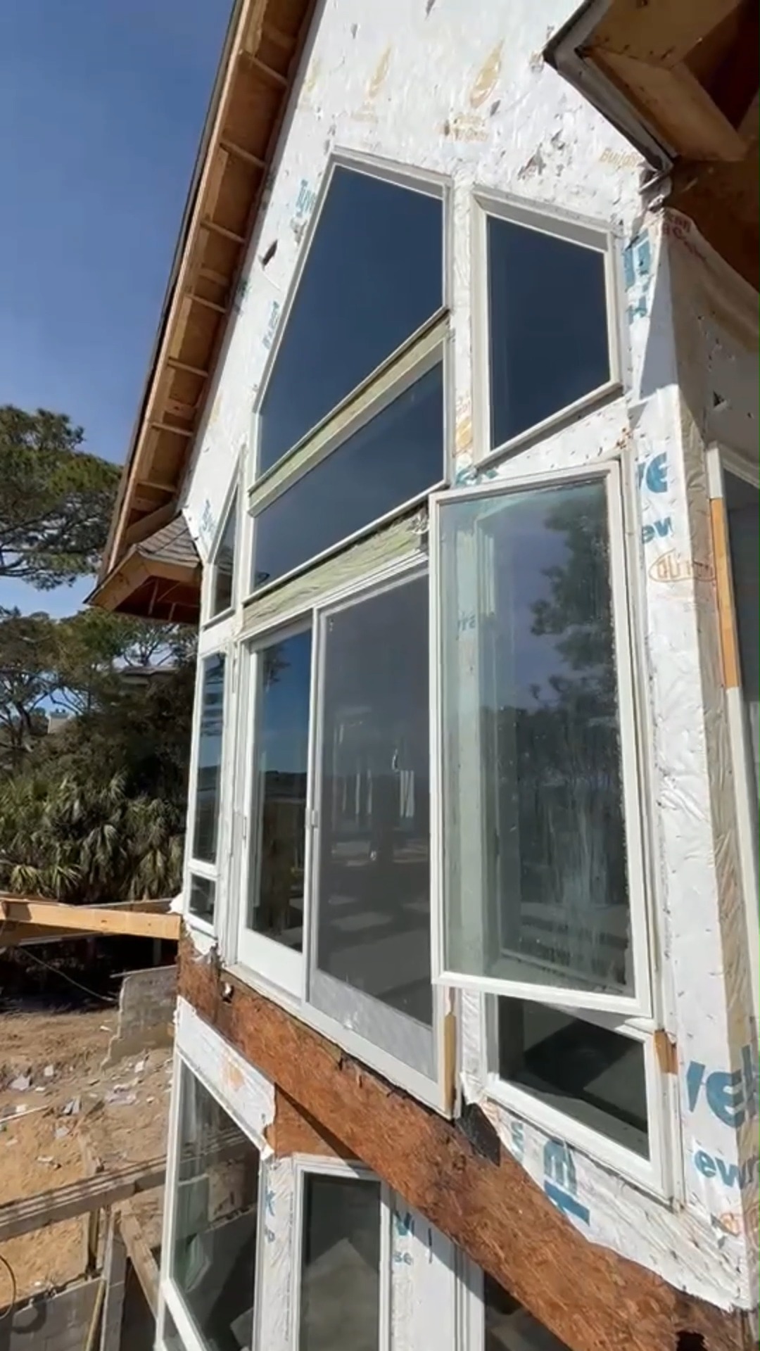 In coastal construction, water management isn’t optional — it’s structural.
This renovation revealed diagonal weather membrane installs, improper head flashing, and the long-term cost of ignoring manufacturer specs: rot, settlement, and compromised structure.
Execution matters.
Details matter.
Building science matters.
Build with trust. Create with excellence. Deliver the exceptional.
#CopeGrandHomes #TheGrandExperience #BuildingScience #CoastalResilience #CharlestonCustomHomes #MoistureManagement #HighPerformanceHomes #FortifiedConstruction #ExpertBuilders