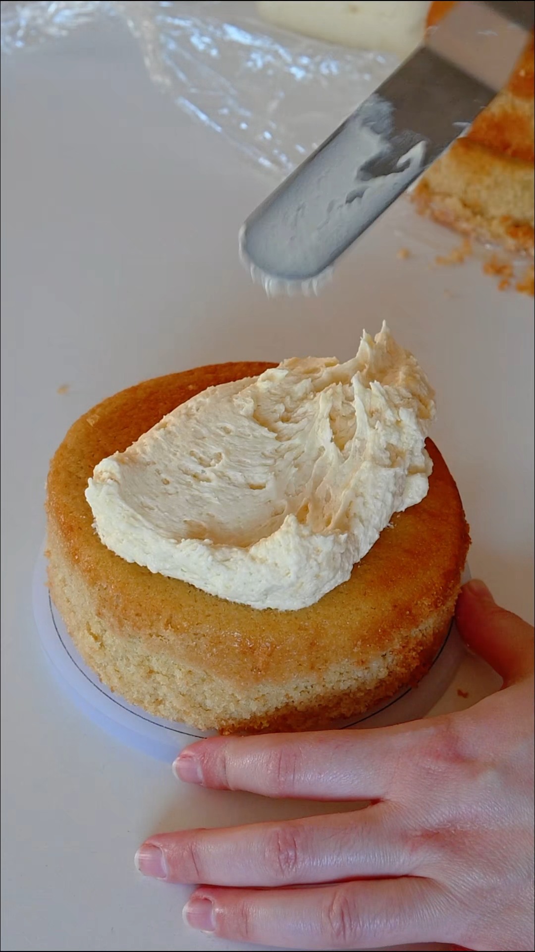 Stacking vanilla sponge, vanilla buttercream and fresh strawberries ๐
A strong start to a very magical cake.
#FullFatBaking #UnicornCake #BirthdayCake #CakeInProgress #CakeLayers #StrawberryCake #CustomCake #PaphosBaker #CyprusBaker #CakeMaking