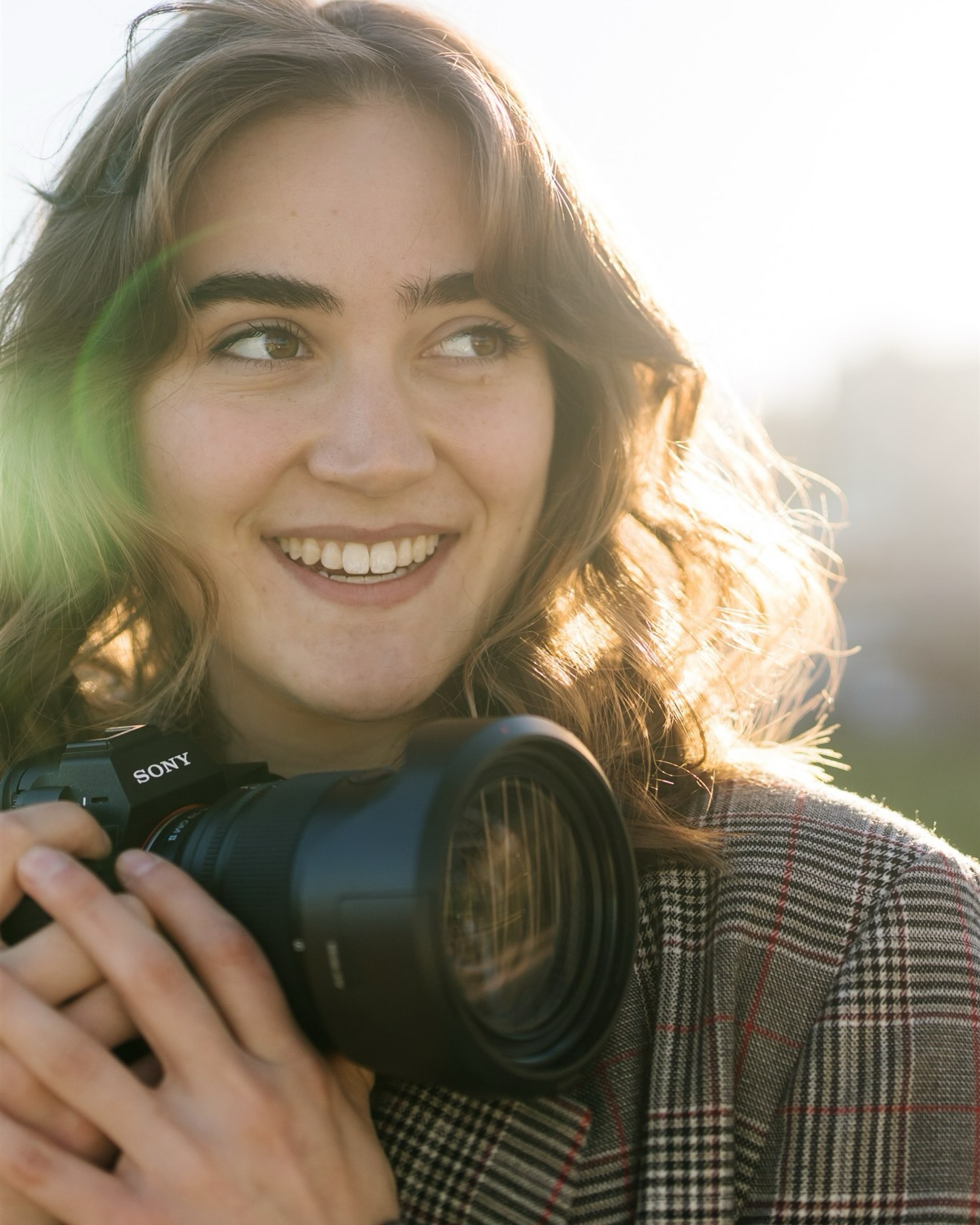 Giving everyone new here a face to put the name to! I’m Molly Piszczek (peez-check), a portrait photographer based out of Portland, OR.
You can call me a wedding photographer, senior photographer, grad photographer, or brand photographer because I’ve done it all.
I started taking portrait photography seriously in 2018 when I booked my first paid session. I’ve had the privilege of photographing upwards of 200 people, many on multiple occasions.
I love getting to know who I’m working with and showing them that they’re not as “awkward” in photos as they may think. I’ve said this before, but I’m a true believer that a little direction goes a long way, and that everyone can shine in front of the lens.
I’m truly excited to meet you and create photos that you can brag about. Let’s do this!!