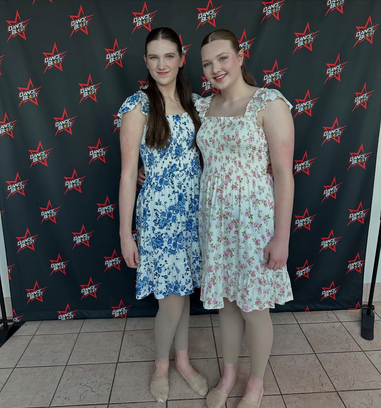 Sara and Amy received a gold last night for their lyrical duet 🌟🌸 Great job ladies!